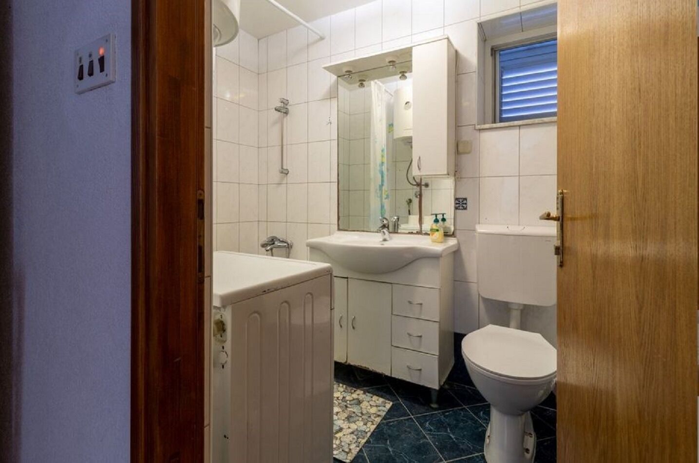 Apartments Mir 10682-A1