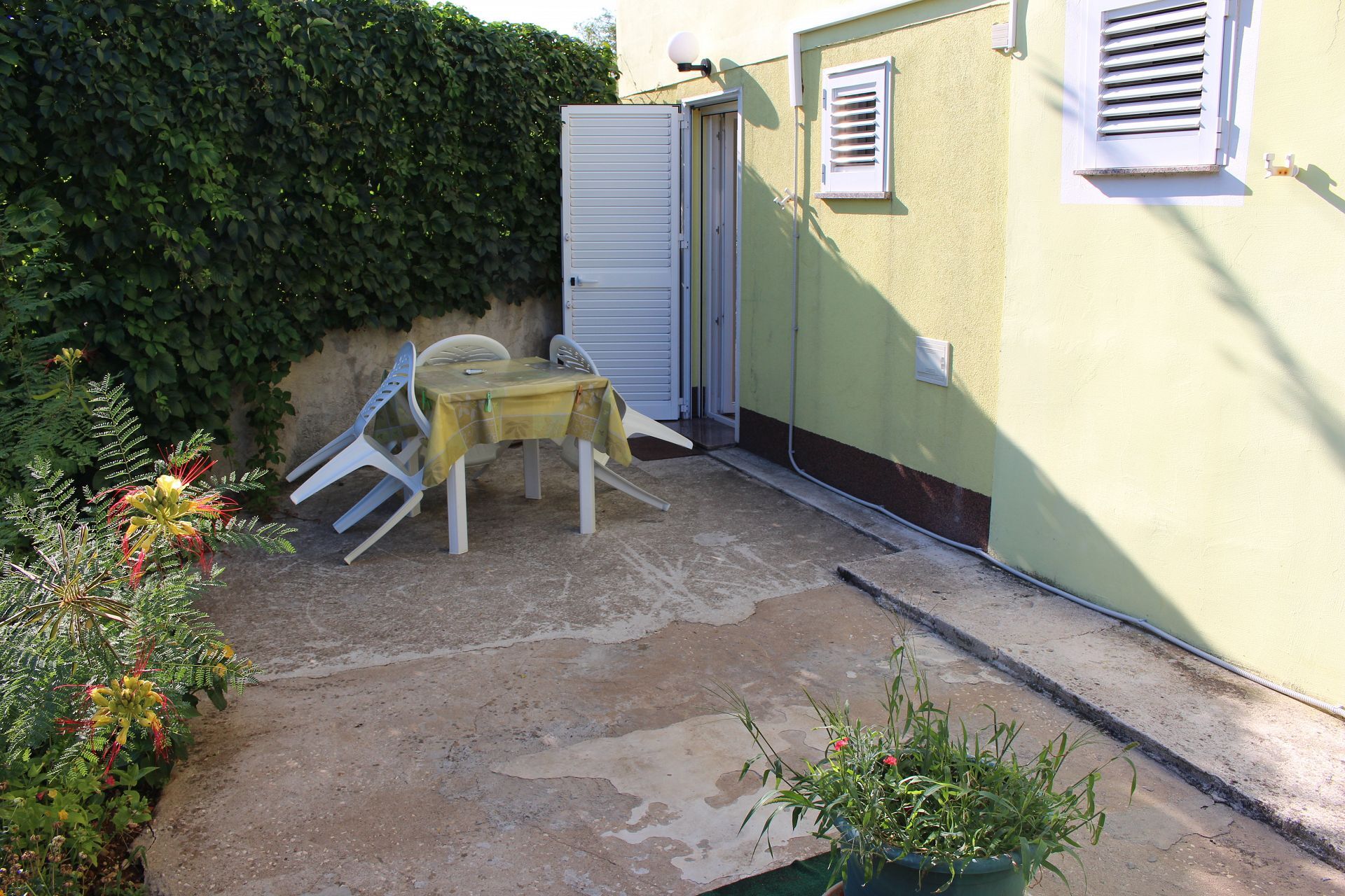 Apartments Mir 10682-A2