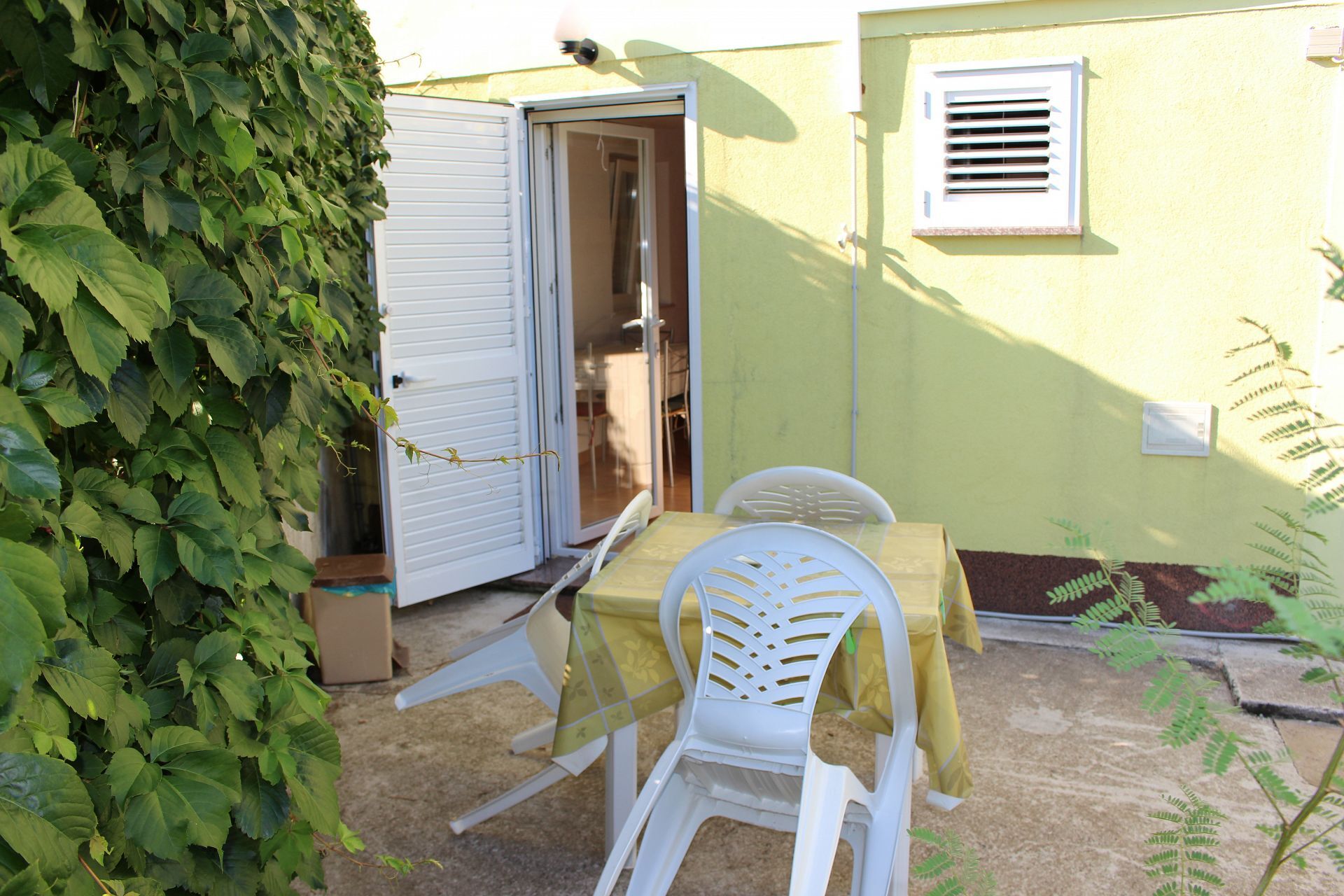 Apartments Mir 10682-A2