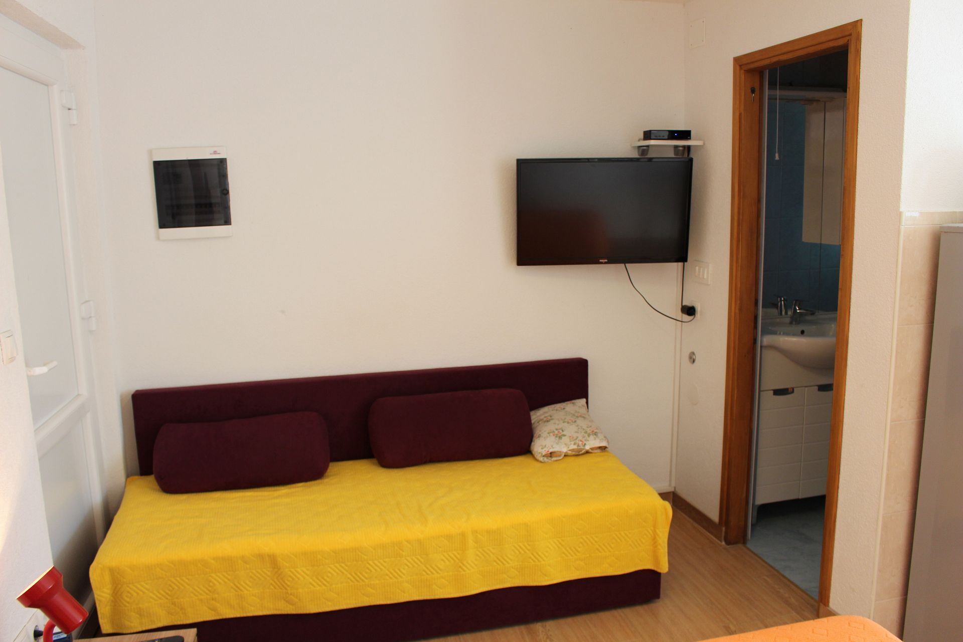 Apartments Mir 10682-A2