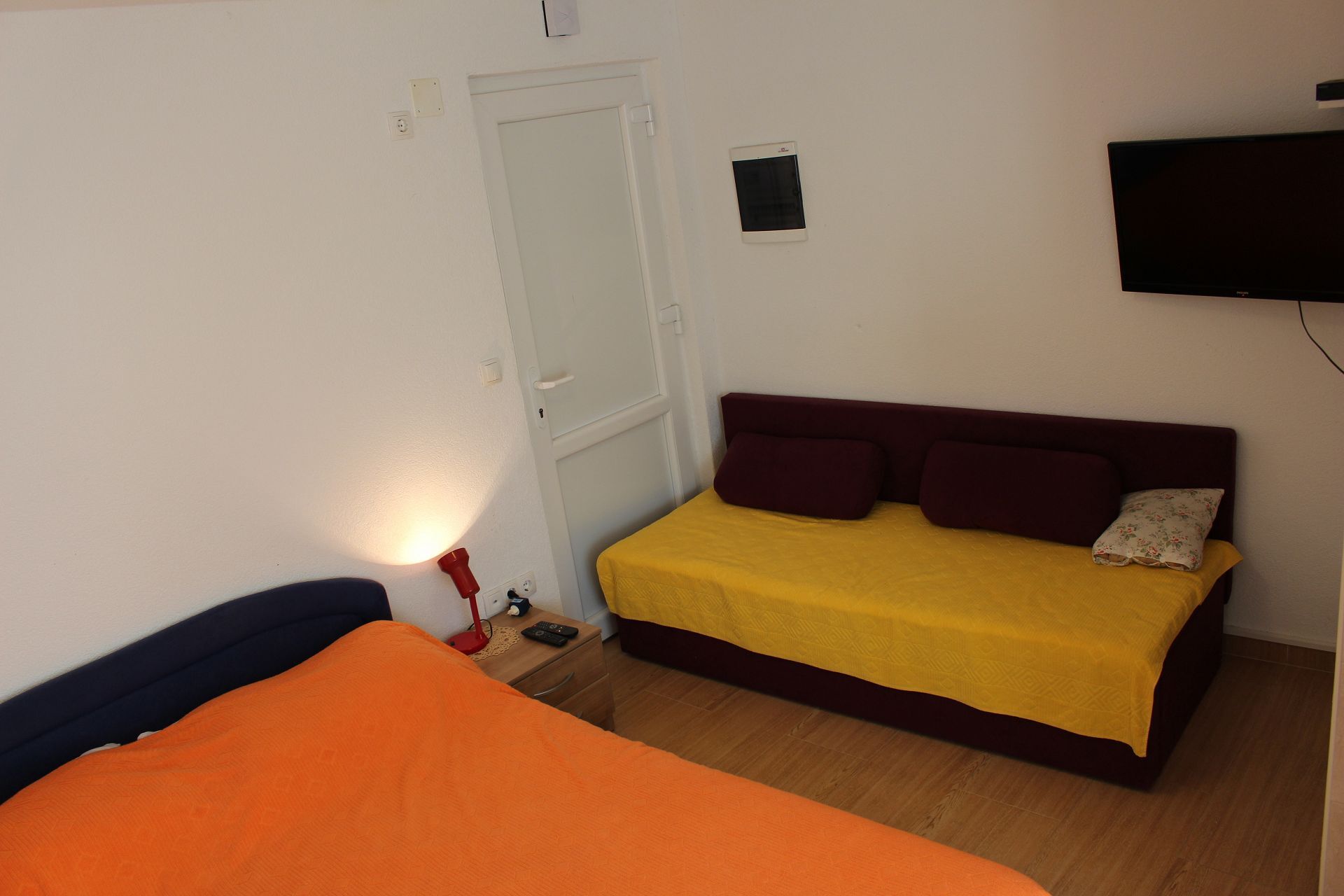 Apartments Mir 10682-A2