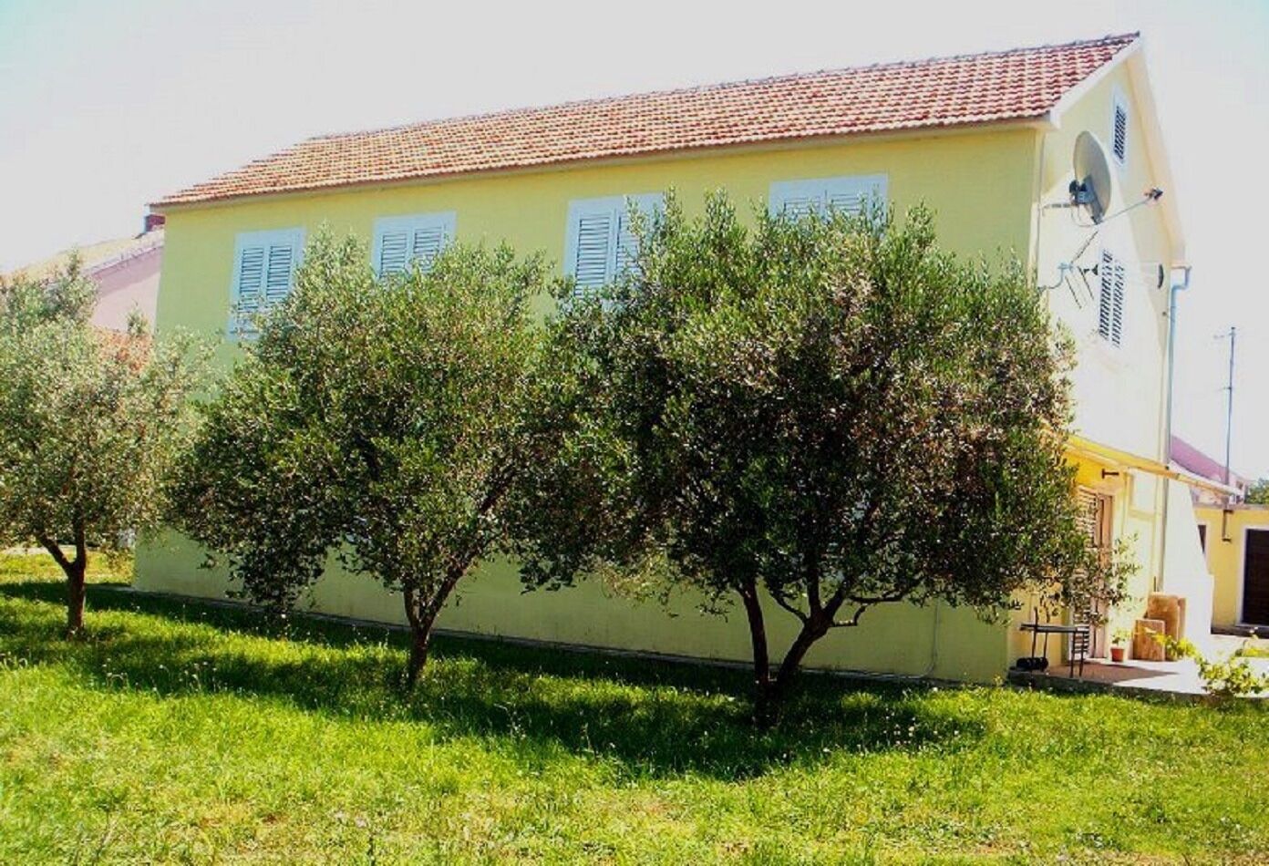 Apartments Mir 10682-A1