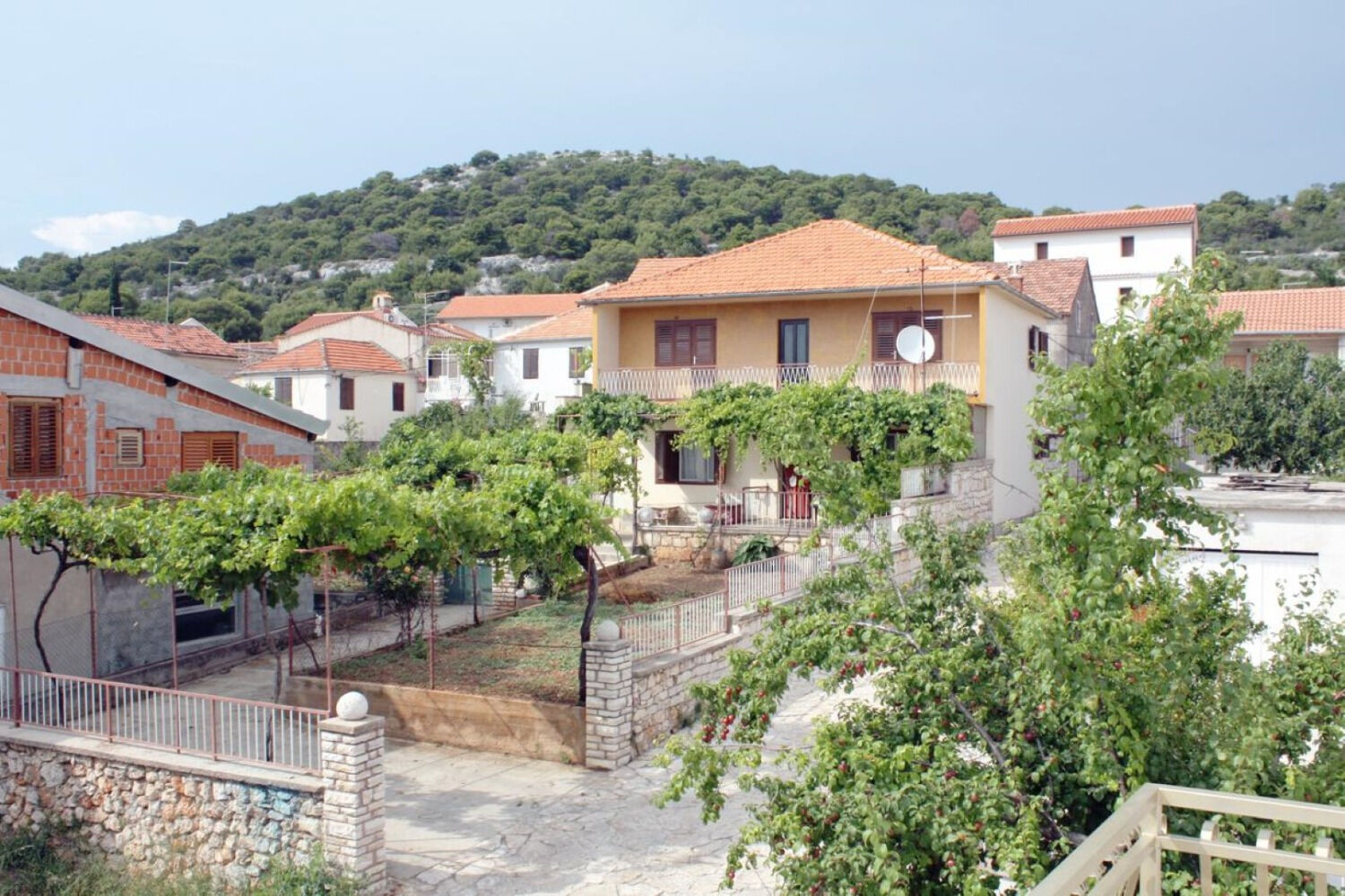 Apartments Slavica 10704-A2