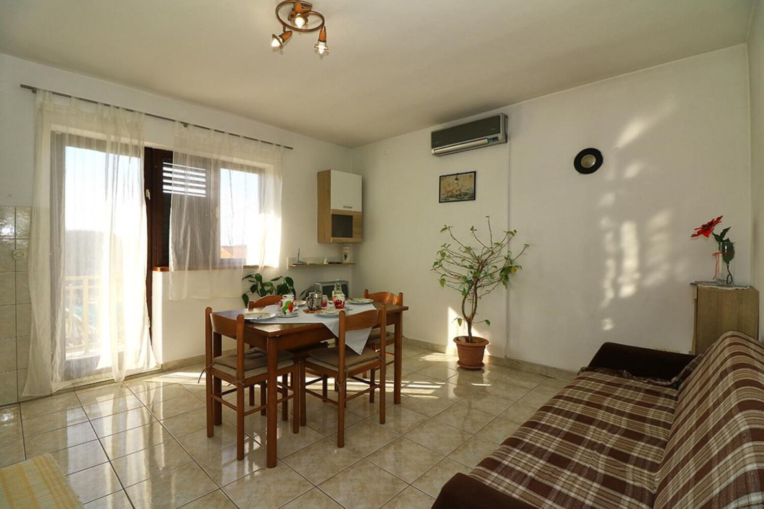 Apartments Slavica 10704-A2