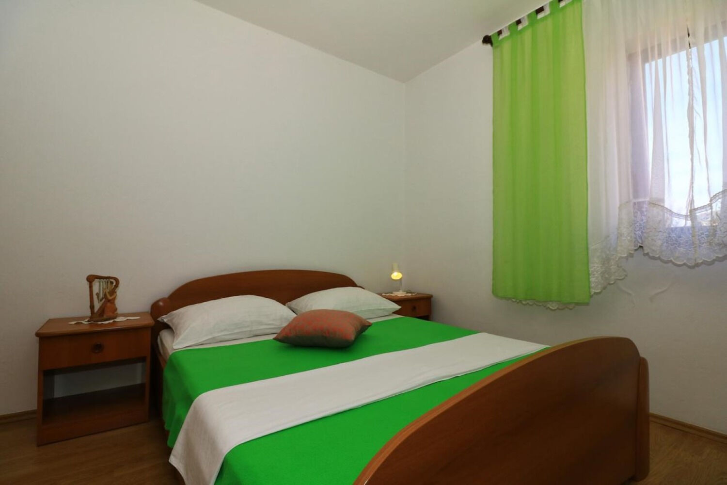 Apartments Slavica 10704-A2