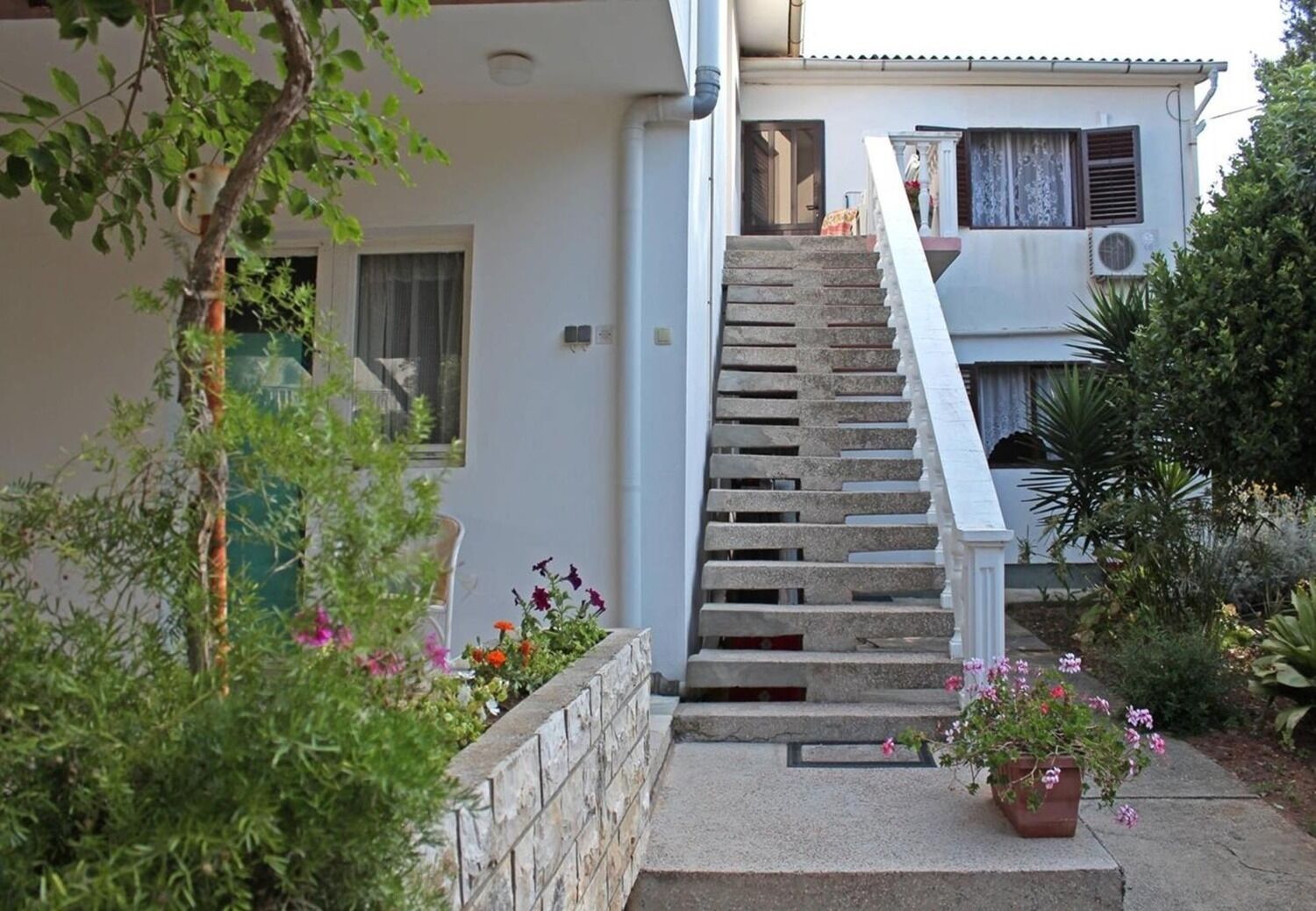 Apartments Vinko 10709-A5