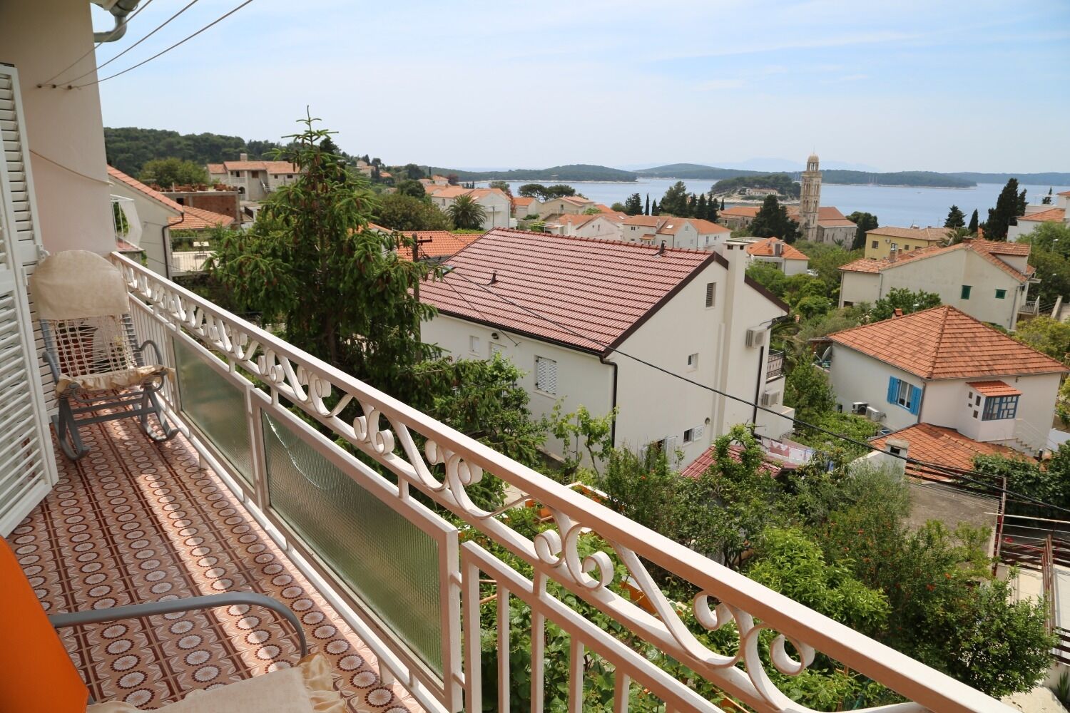 Apartment Tomi 107101-A1