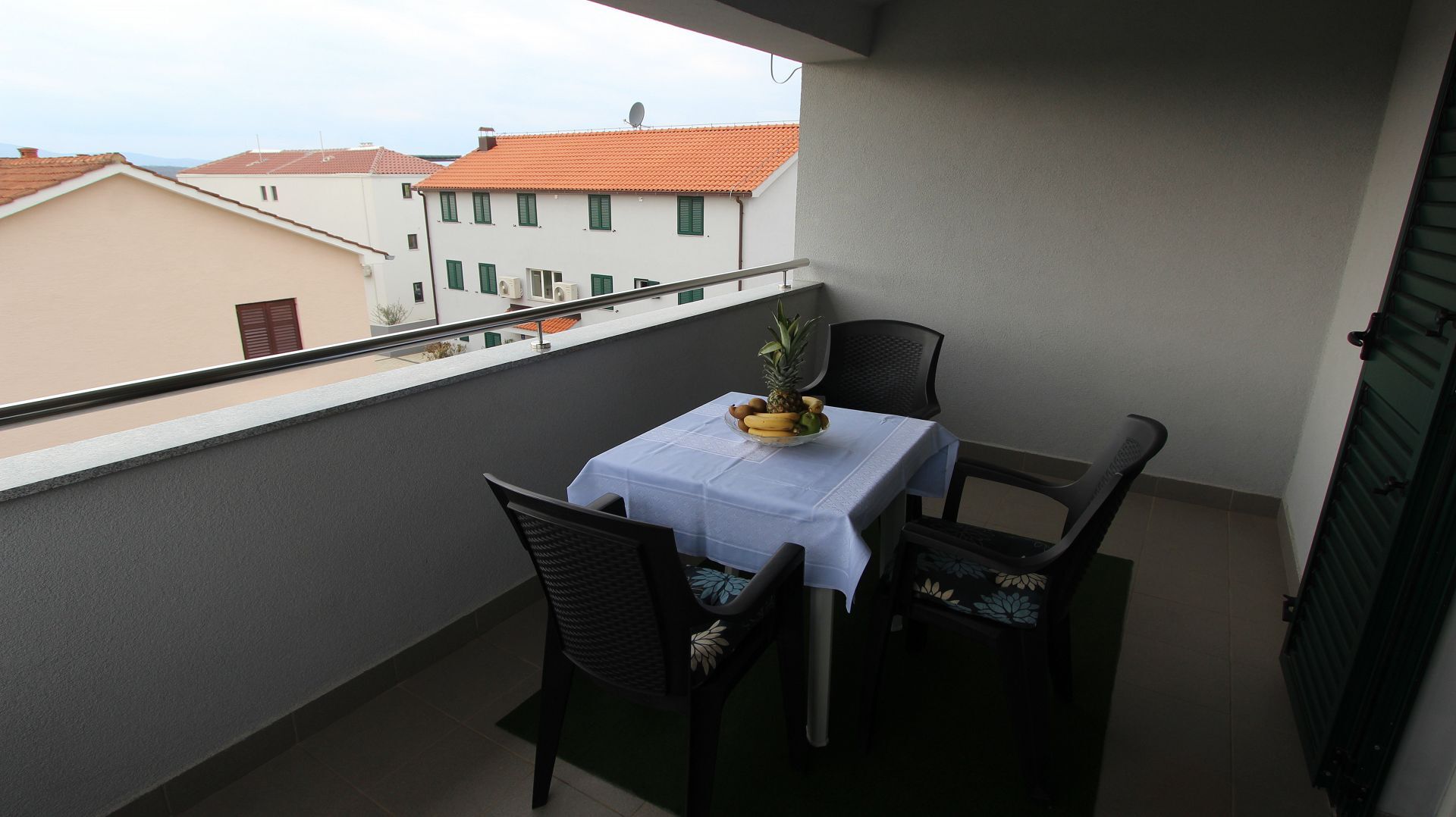 Apartments Ema 10713-A2