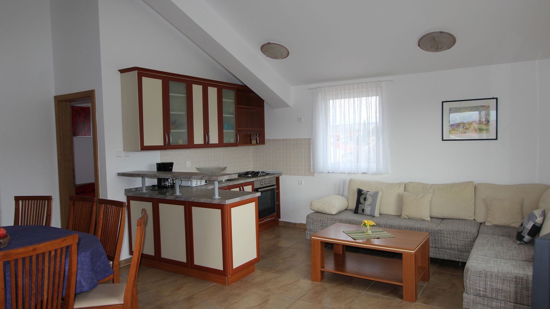 Apartments Ema 10713-A2