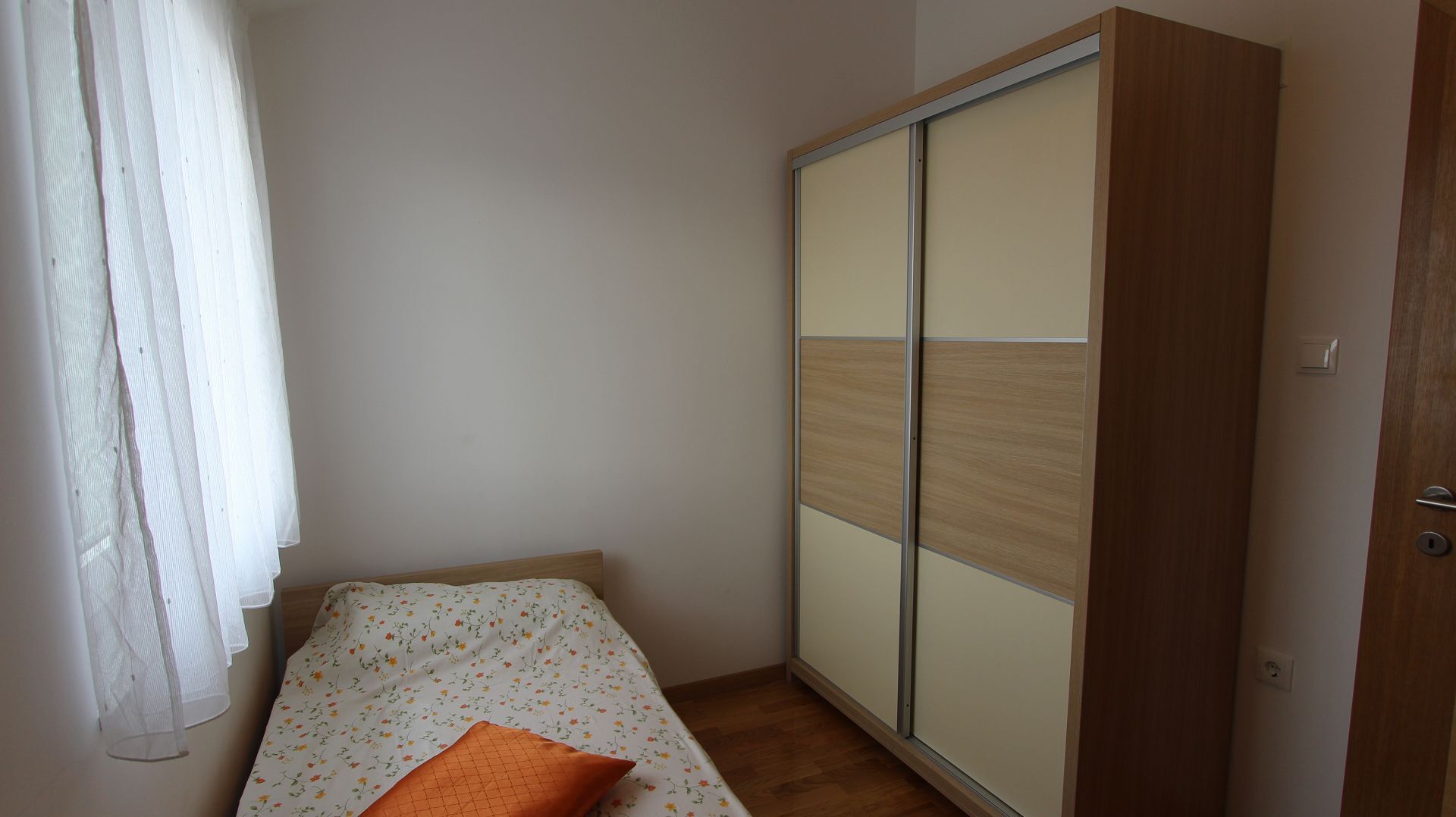 Apartments Ema 10713-A2