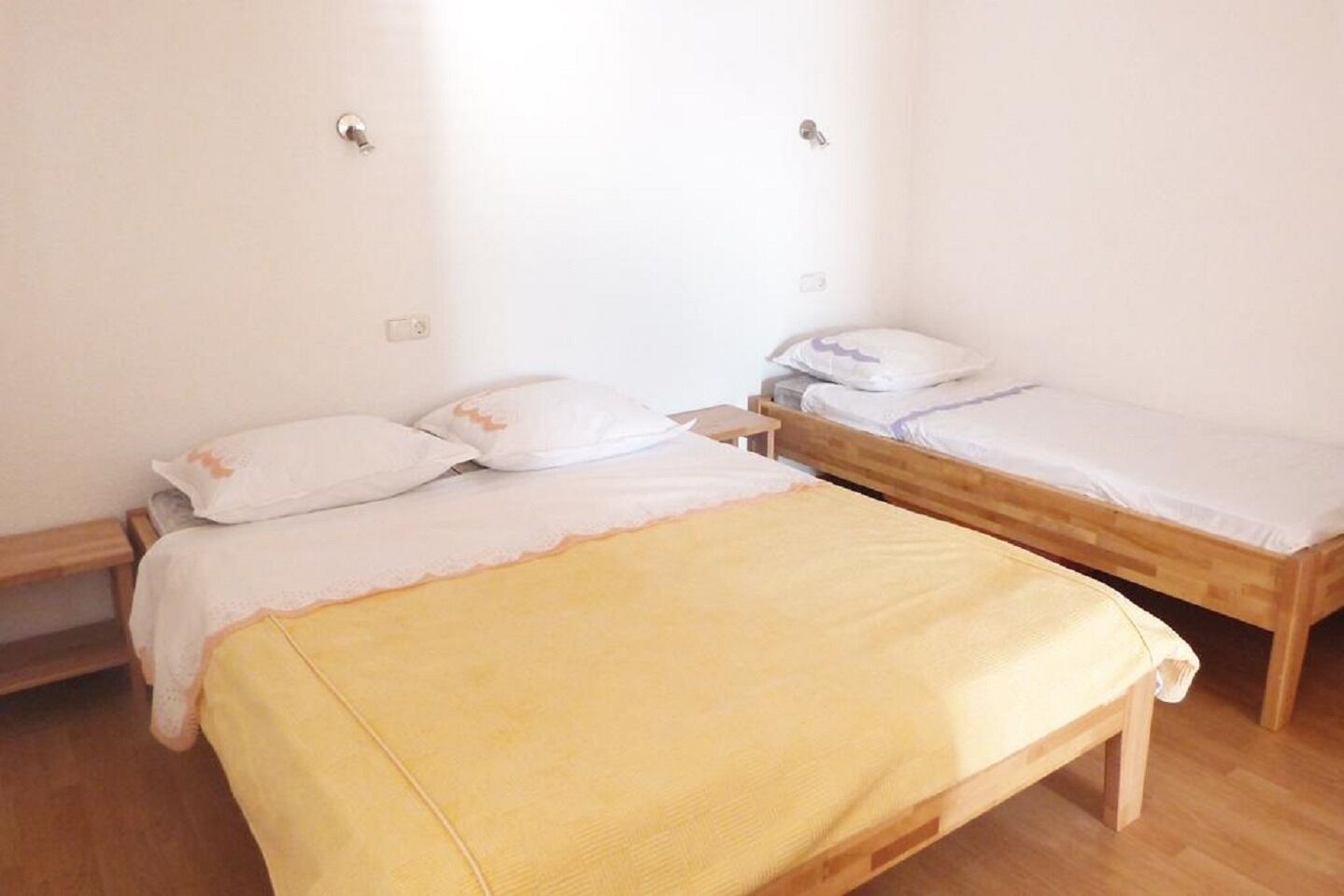 Apartments Niko 10398-A6
