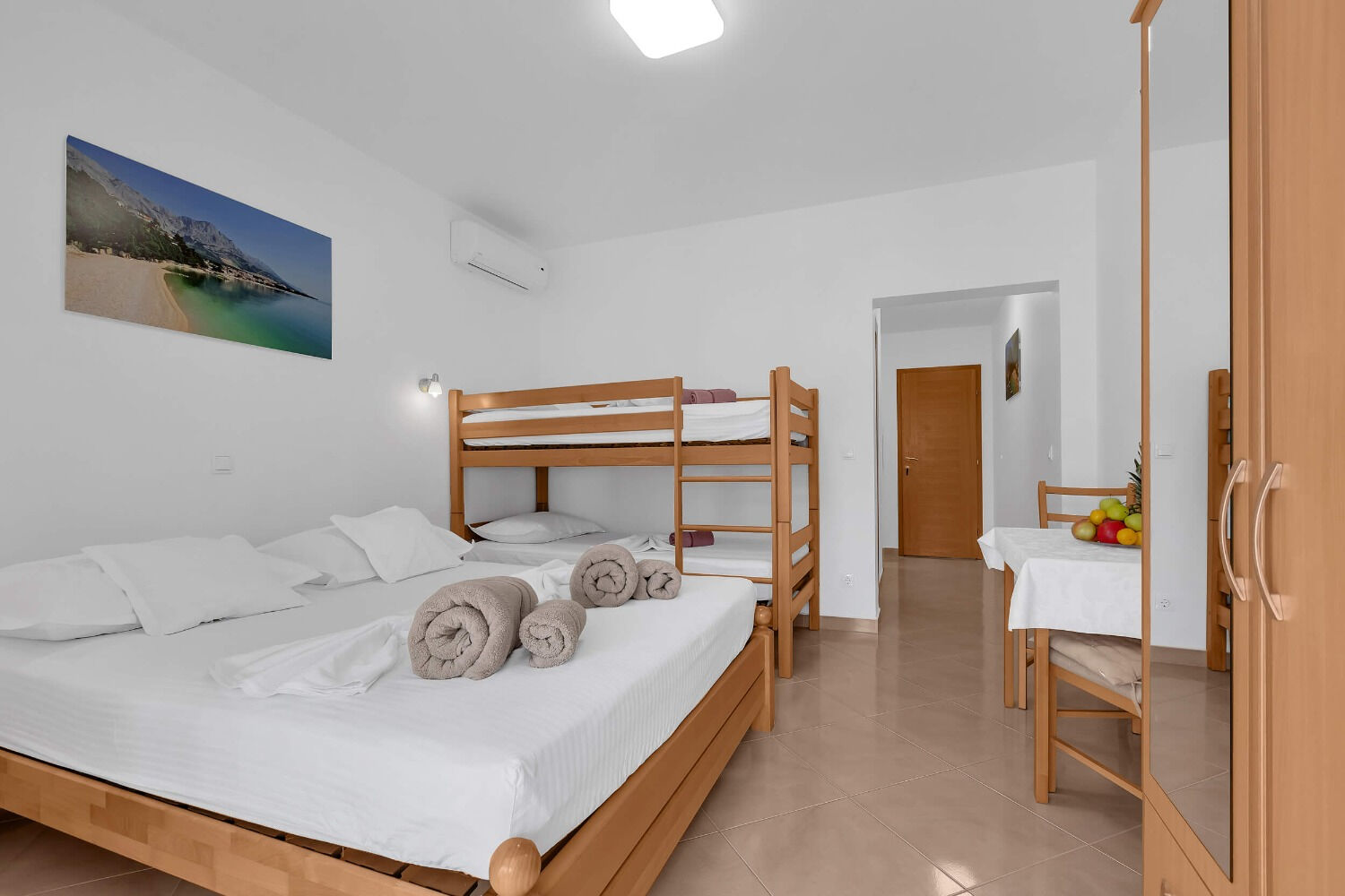 Apartments Anka 10729-A3
