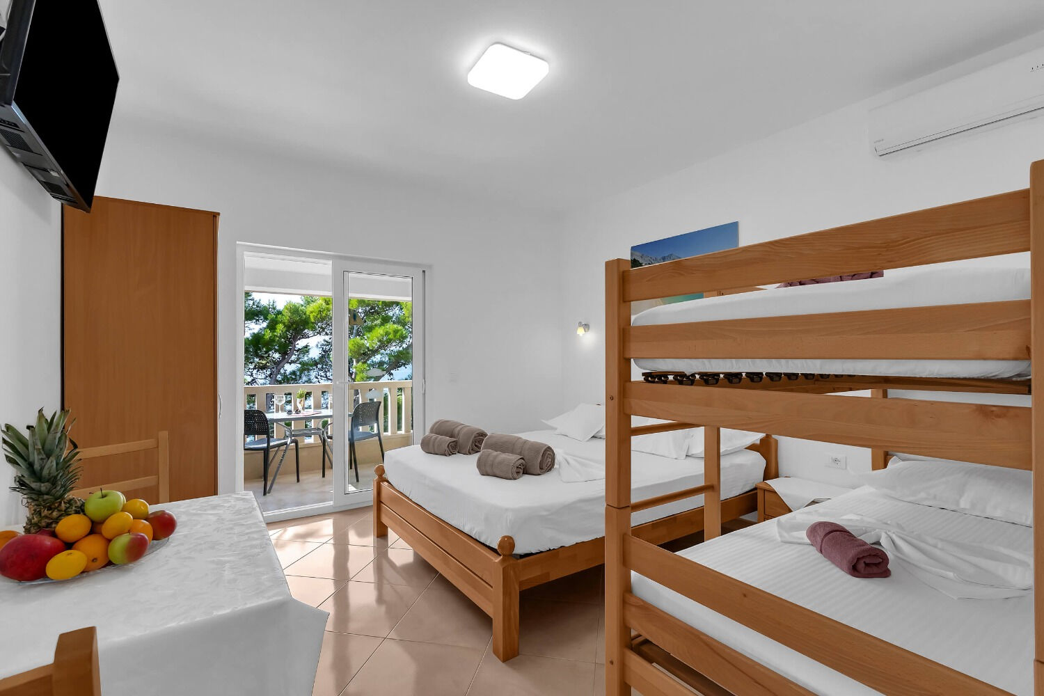 Apartments Anka 10729-A3
