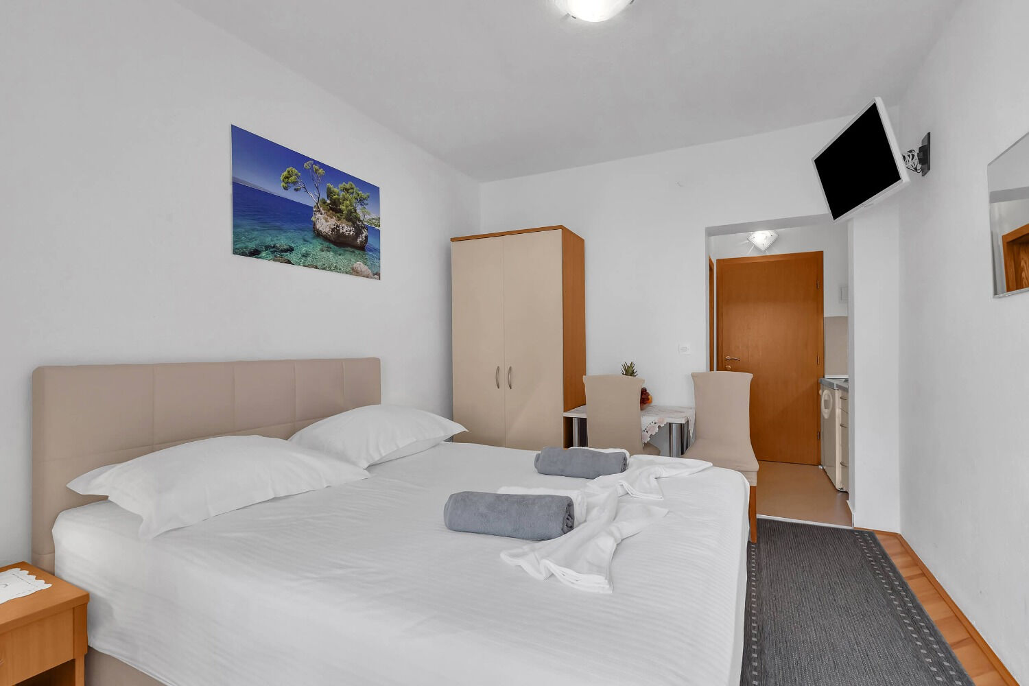 Apartments Anka 10729-A6