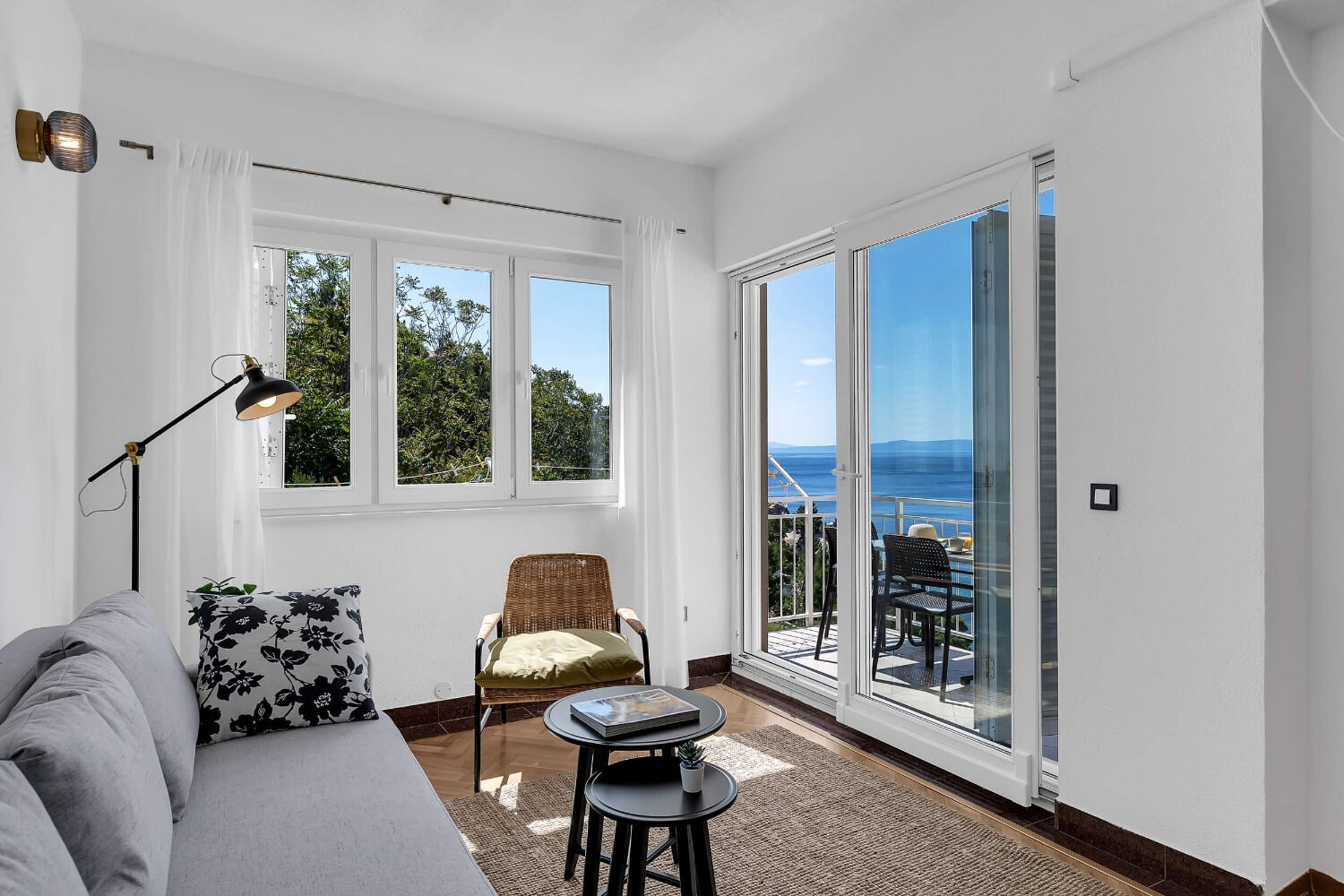 Apartments Anka 10729-A8