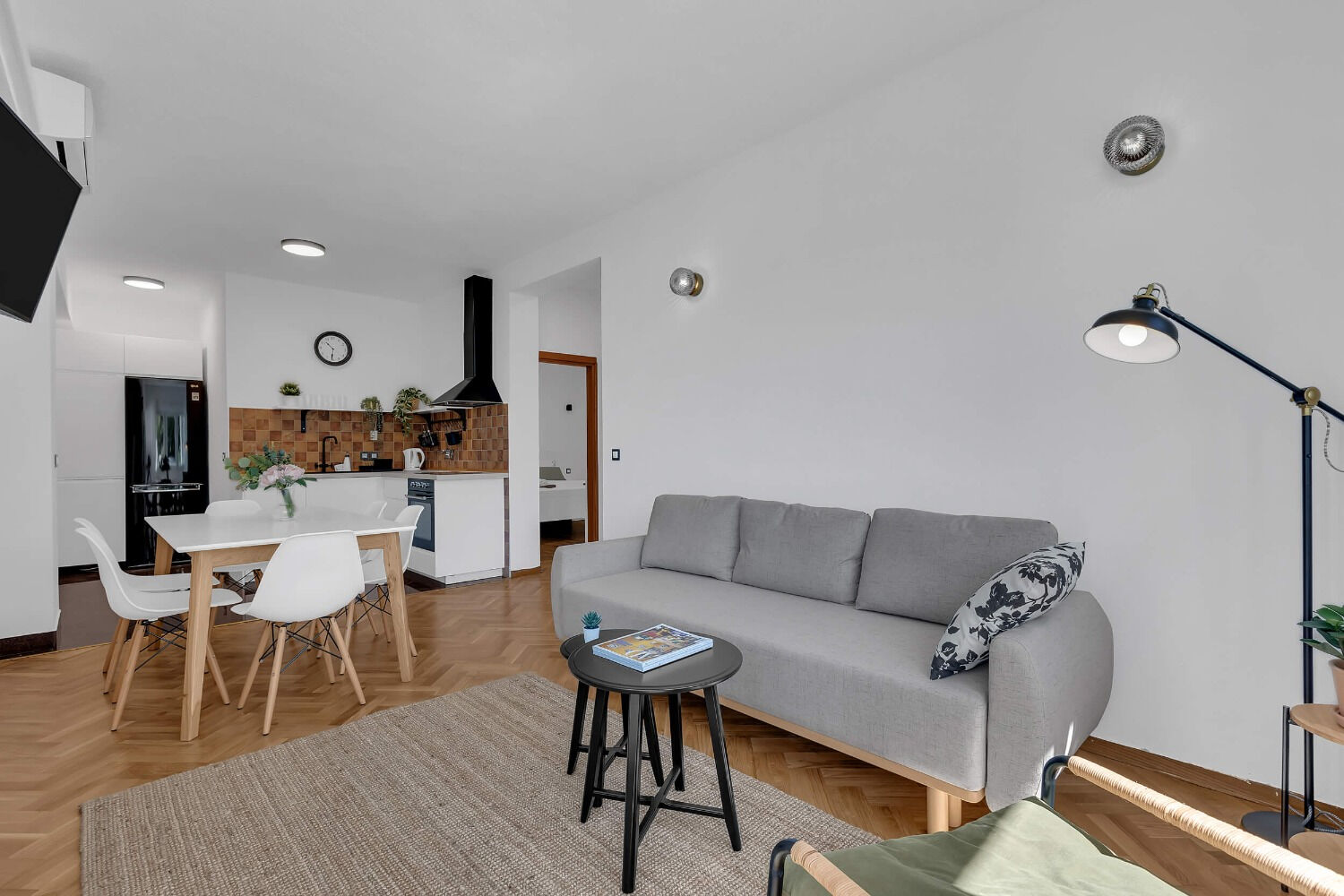 Apartments Anka 10729-A8