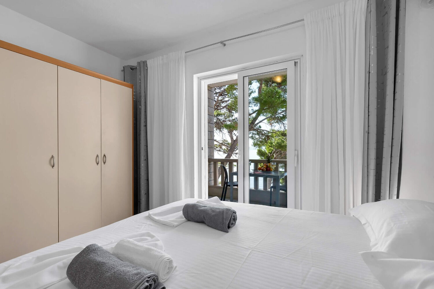 Apartments Anka 10729-A9