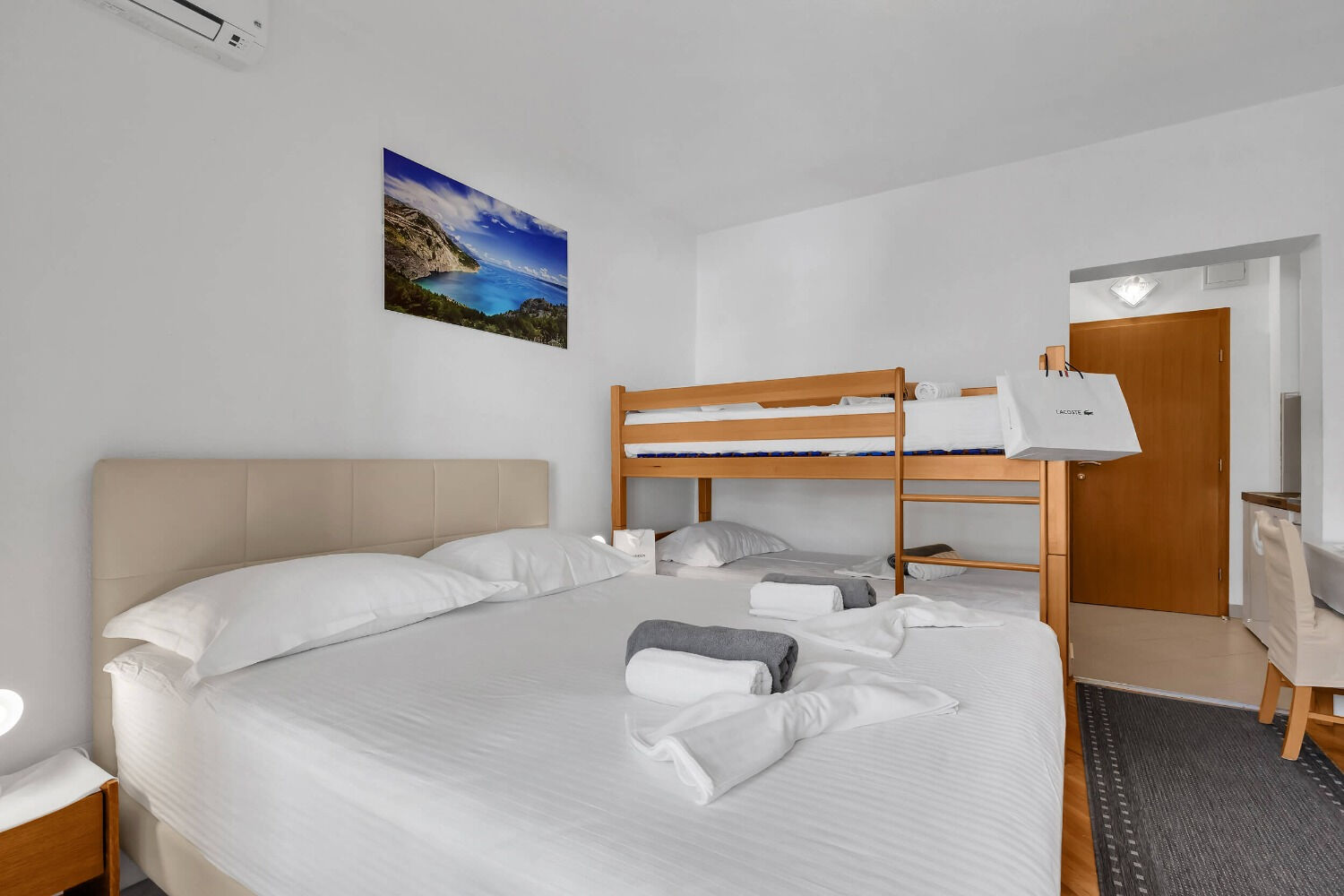 Apartments Anka 10729-A9