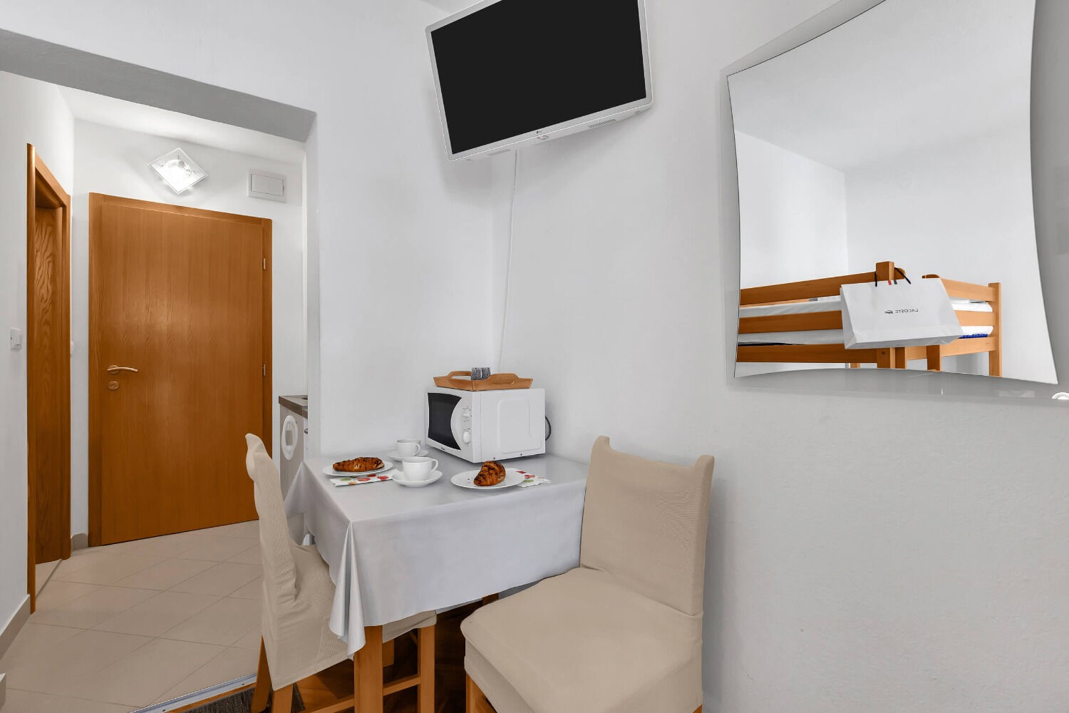Apartments Anka 10729-A9