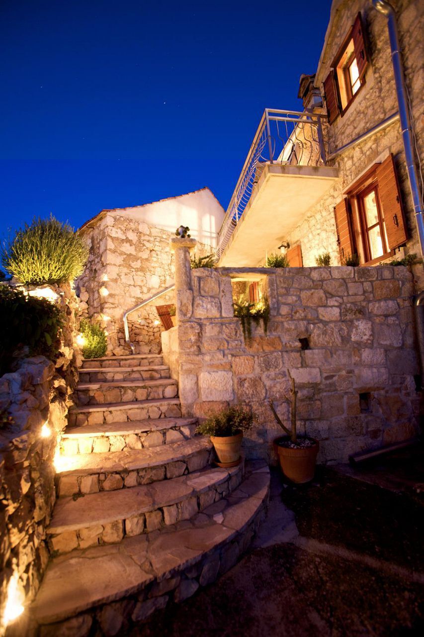 House Masa 107211-K1
