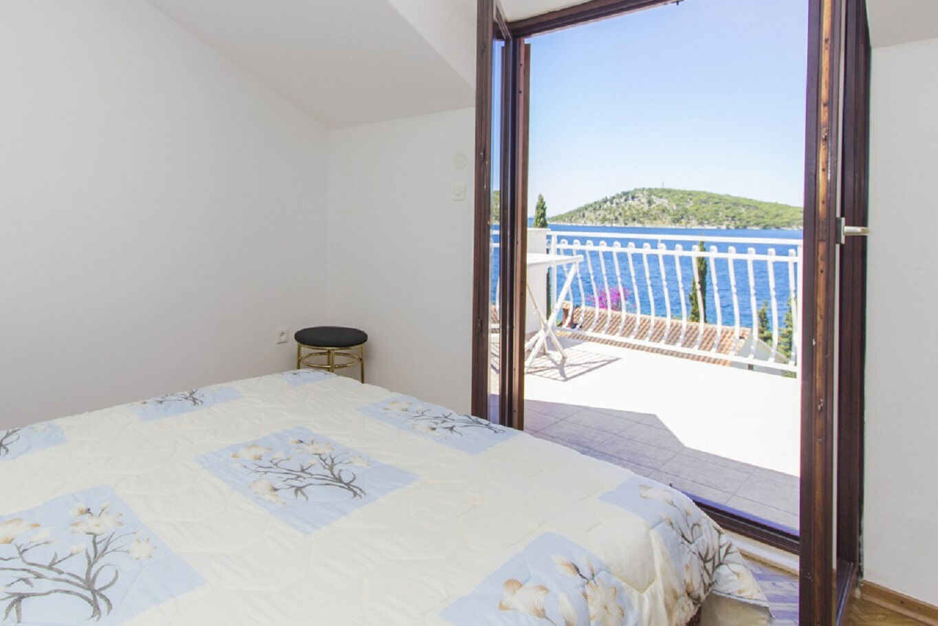 Apartments Milans 107241-A5