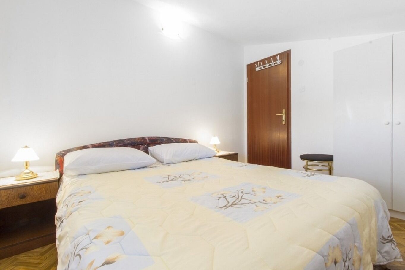 Apartments Milans 107241-A5