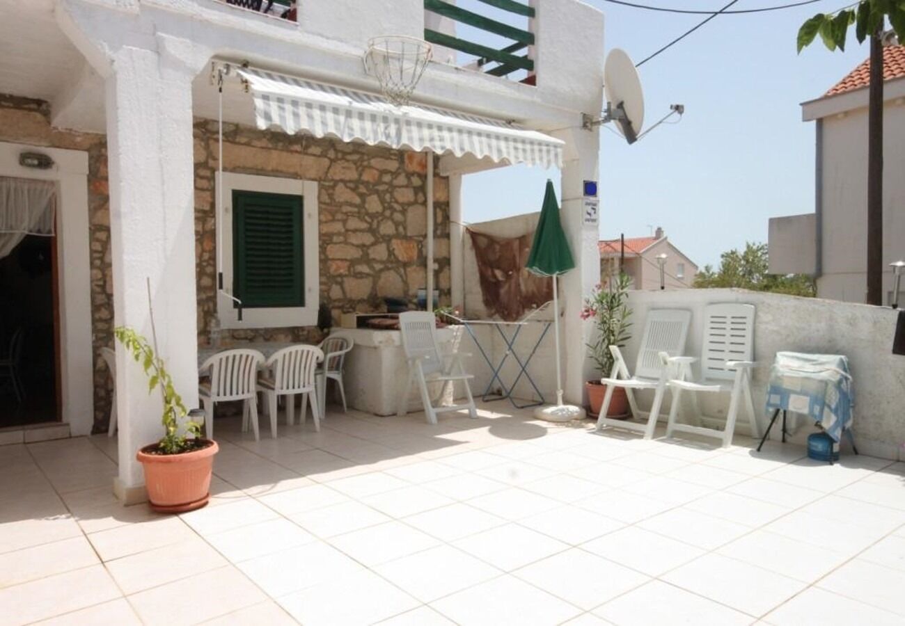 Apartments Tonci 107301-A1