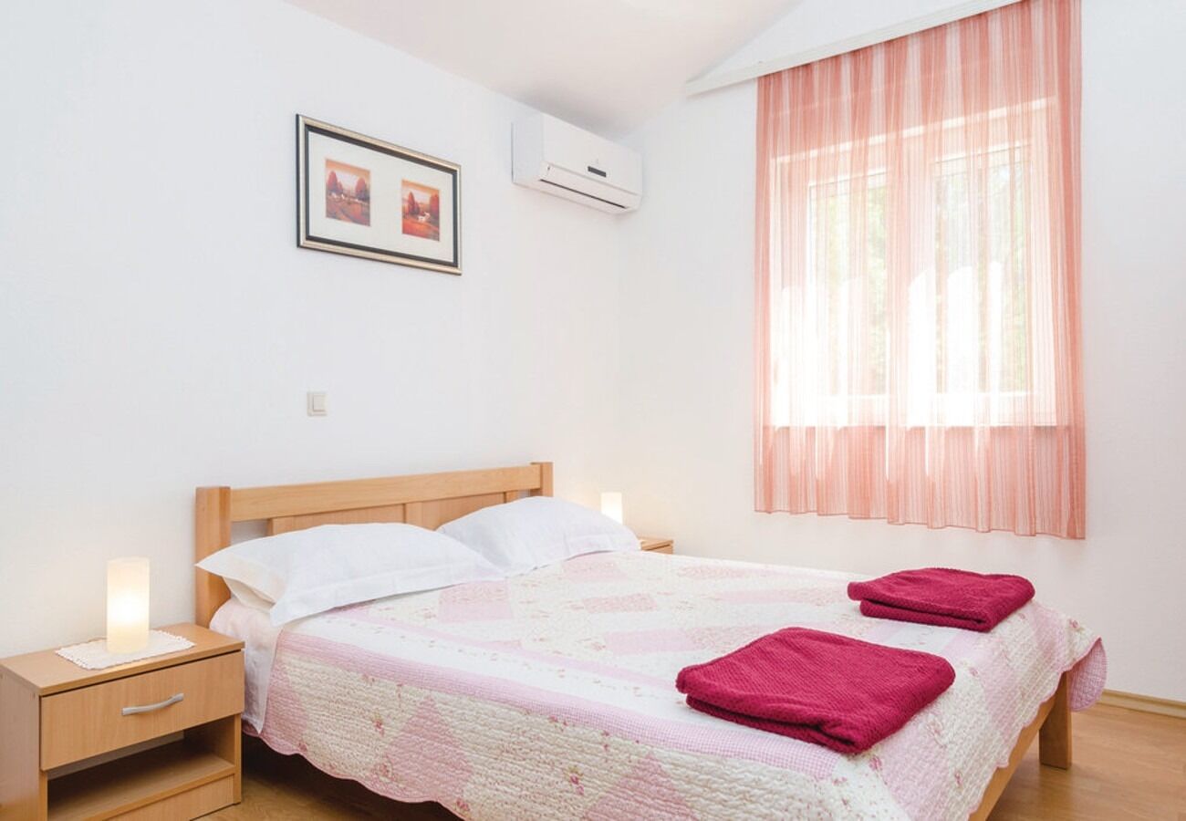 Apartments Ljuba 10734-A4