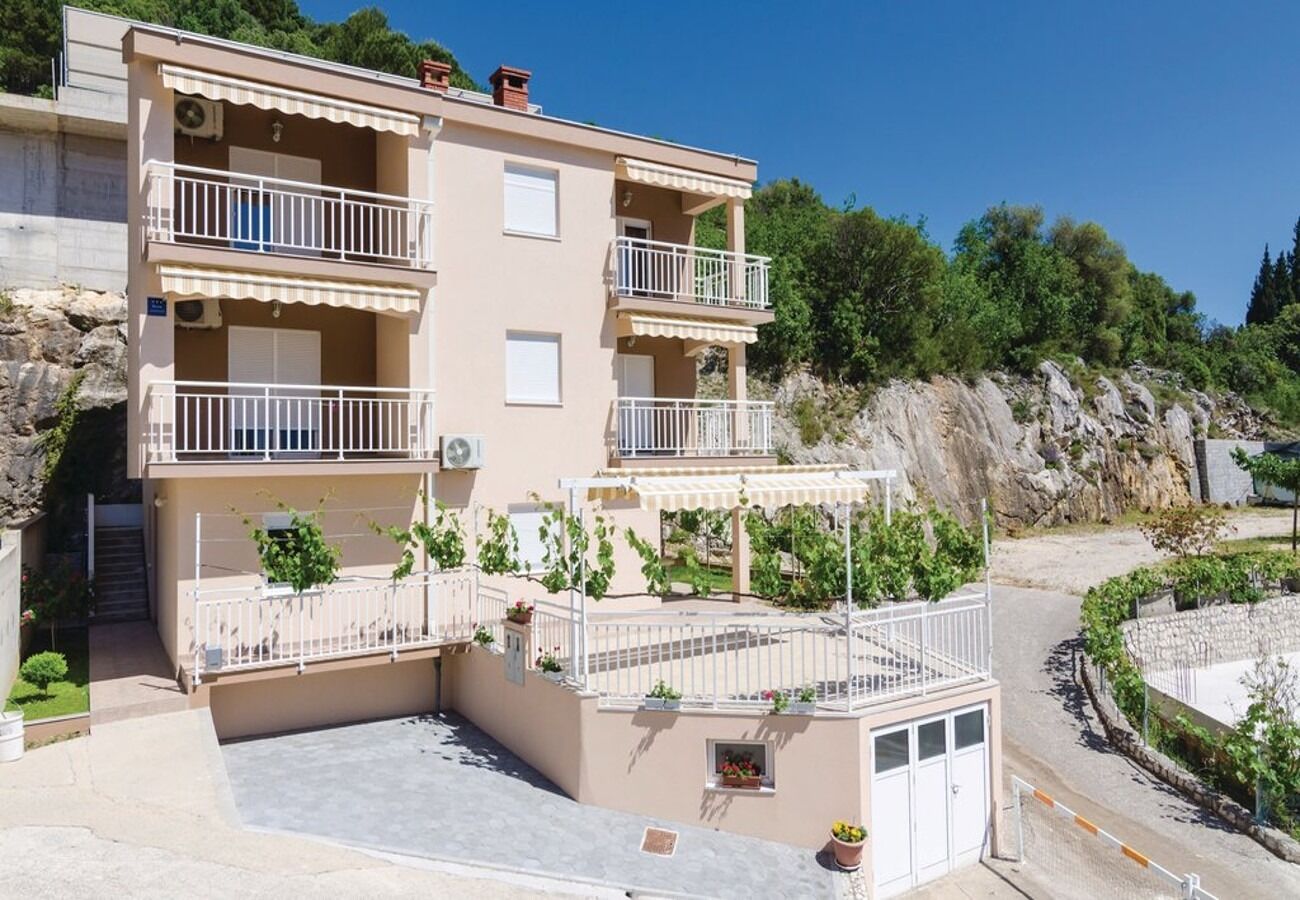 Apartments Ljuba 10734-A1
