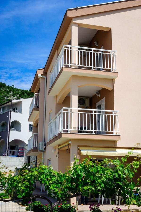 Apartments Ljuba 10734-A1