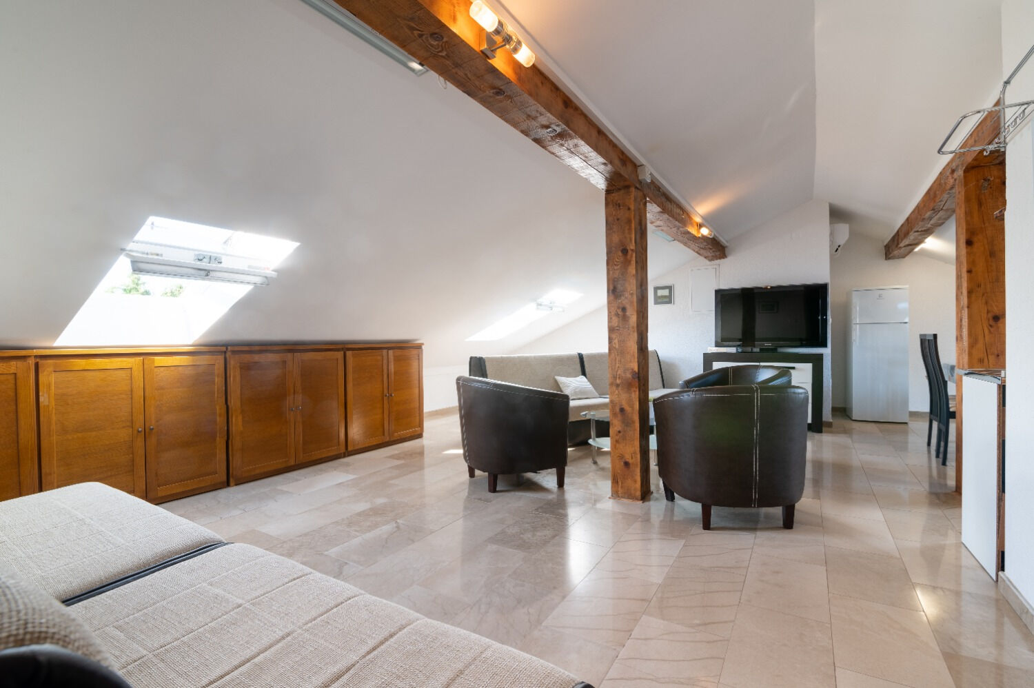 Apartments Tiho 10736-A1