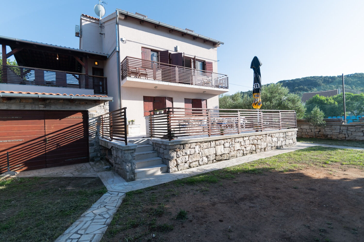 Apartments Tiho 10736-A1