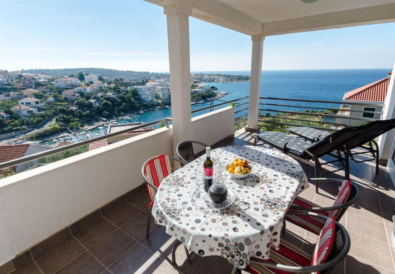 Apartments Anica 10738-A1