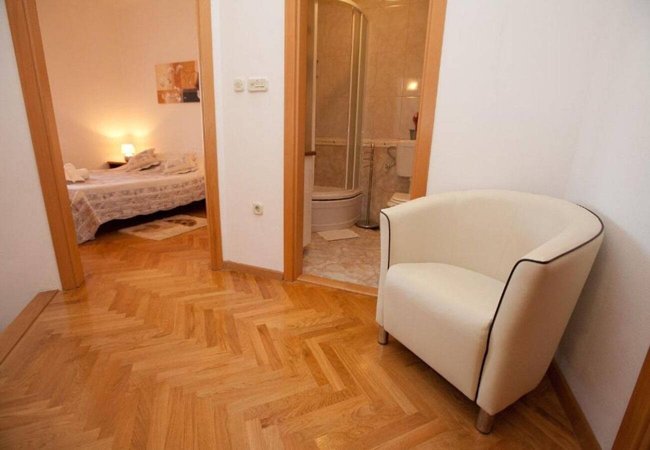 Apartments Sora 107441-A2