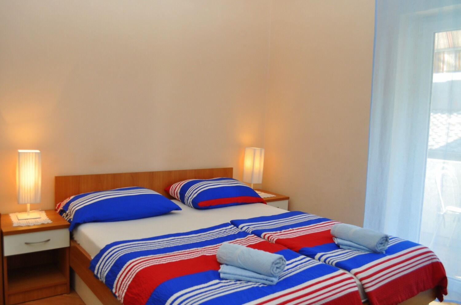 Room Ljuba 10494-S7