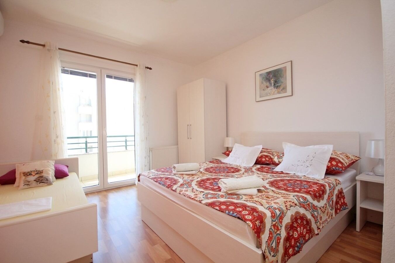 Apartments JoviZe 10754-S1