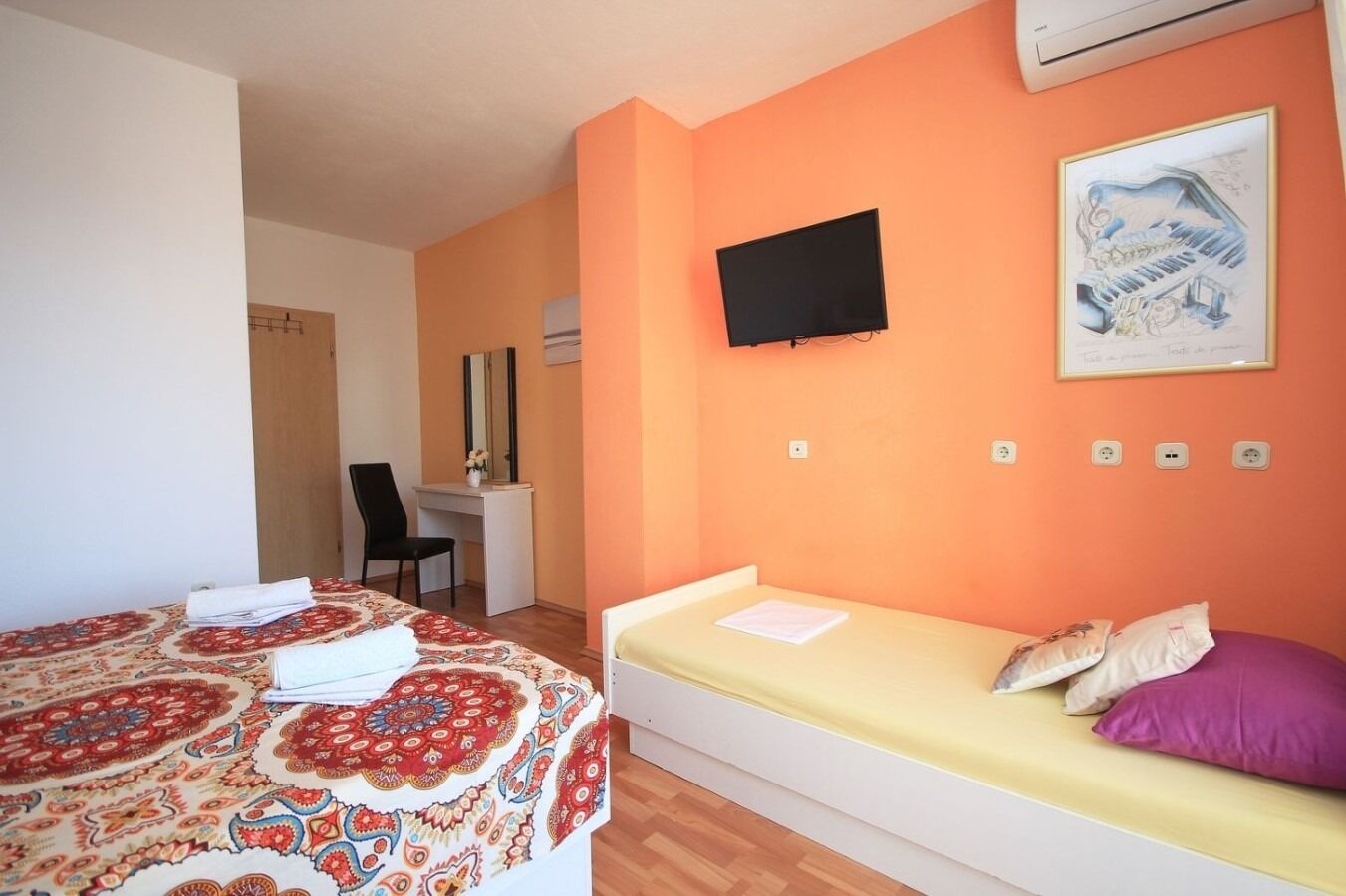Apartments JoviZe 10754-S1