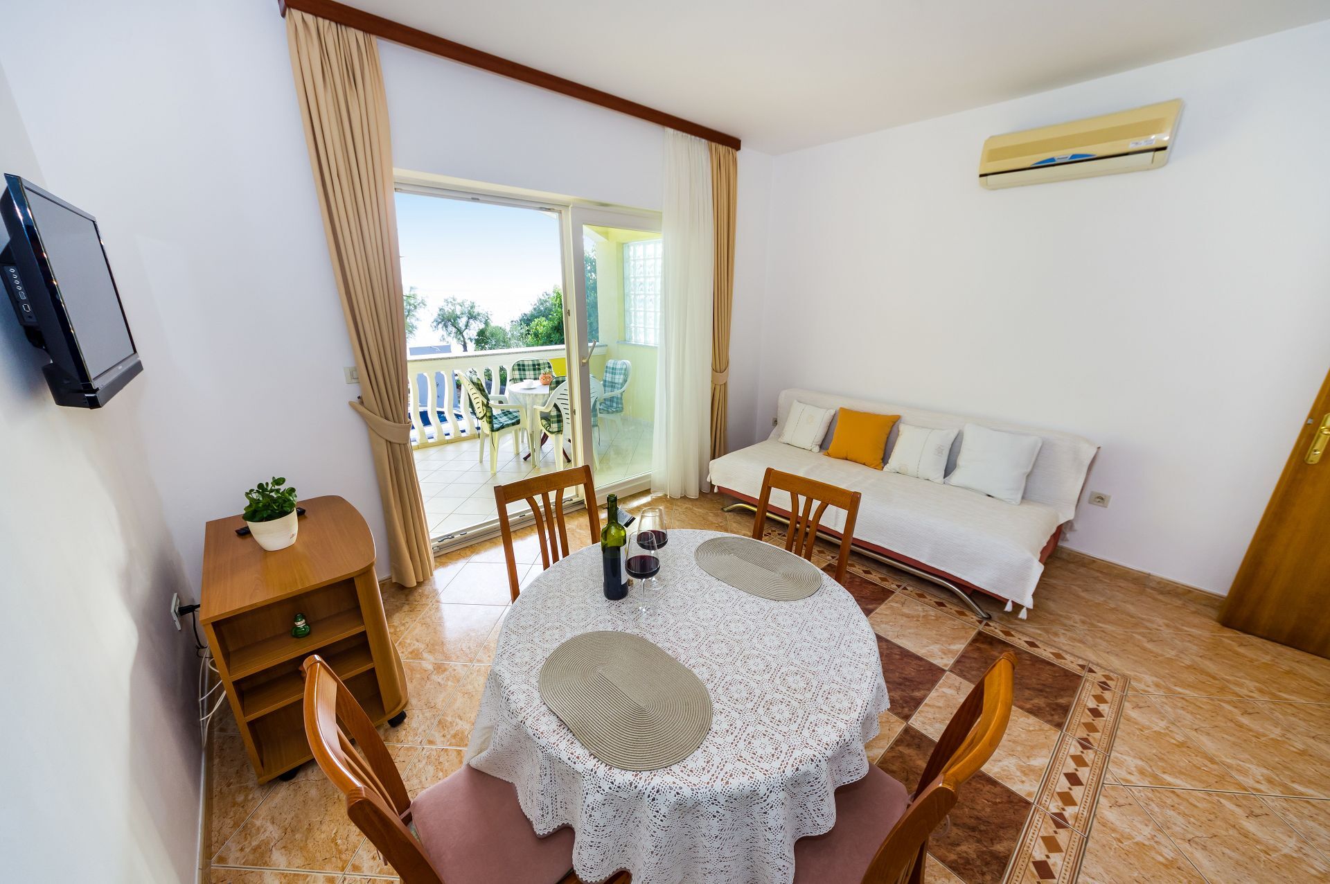 Apartments Cloe 10757-A2