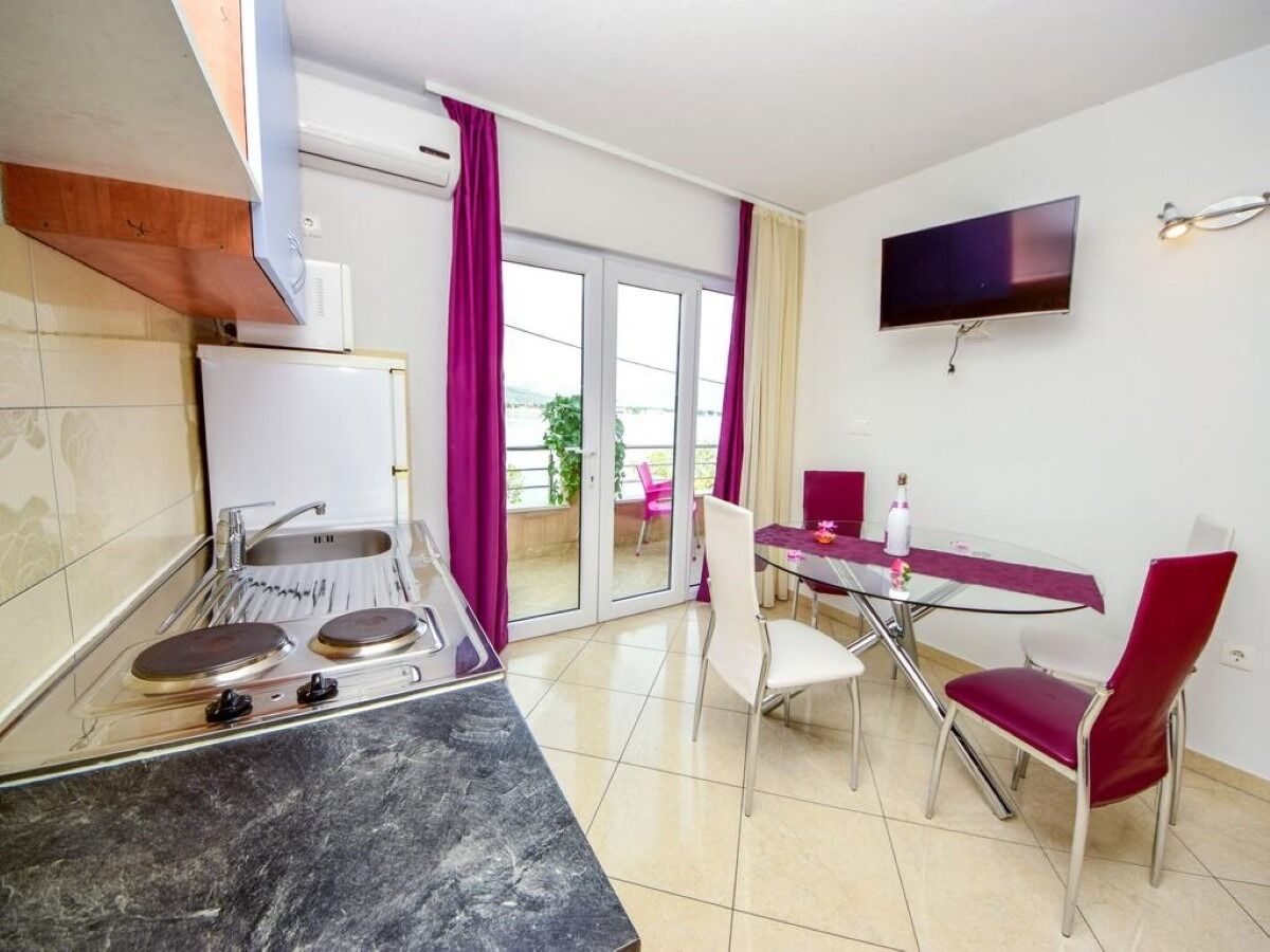 Apartments Vini 102141-A6
