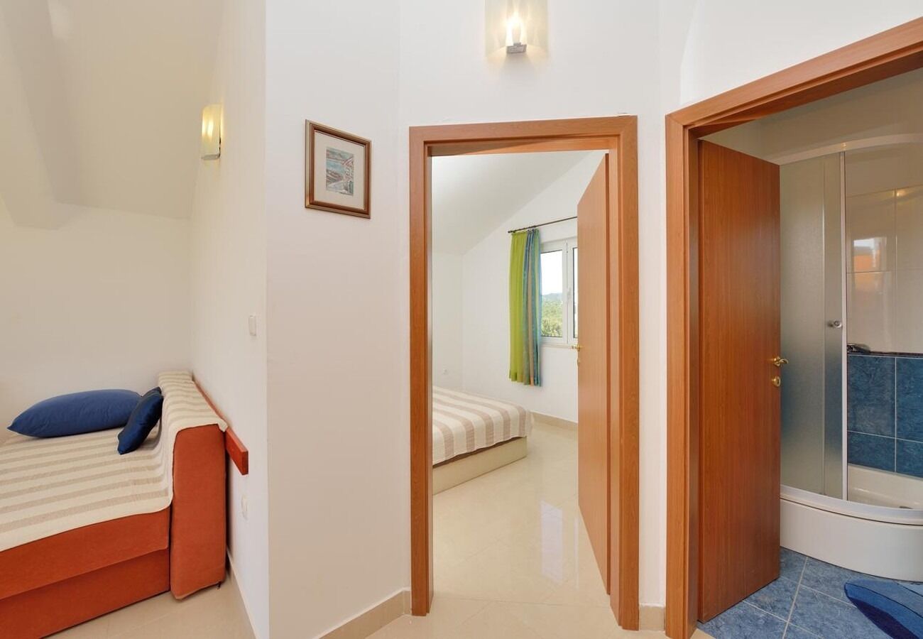 Apartments Ljuba 10777-A2