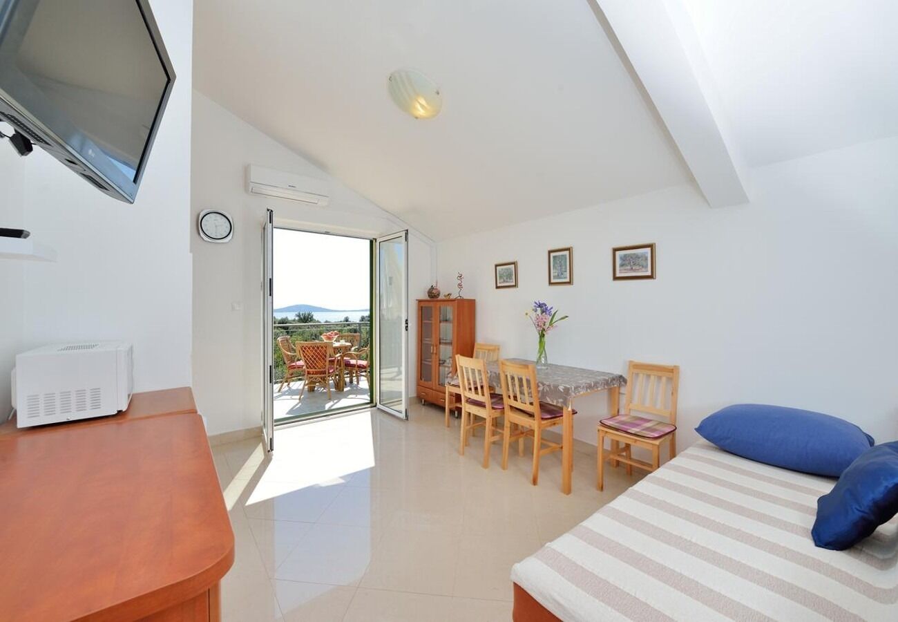 Apartments Ljuba 10777-A2