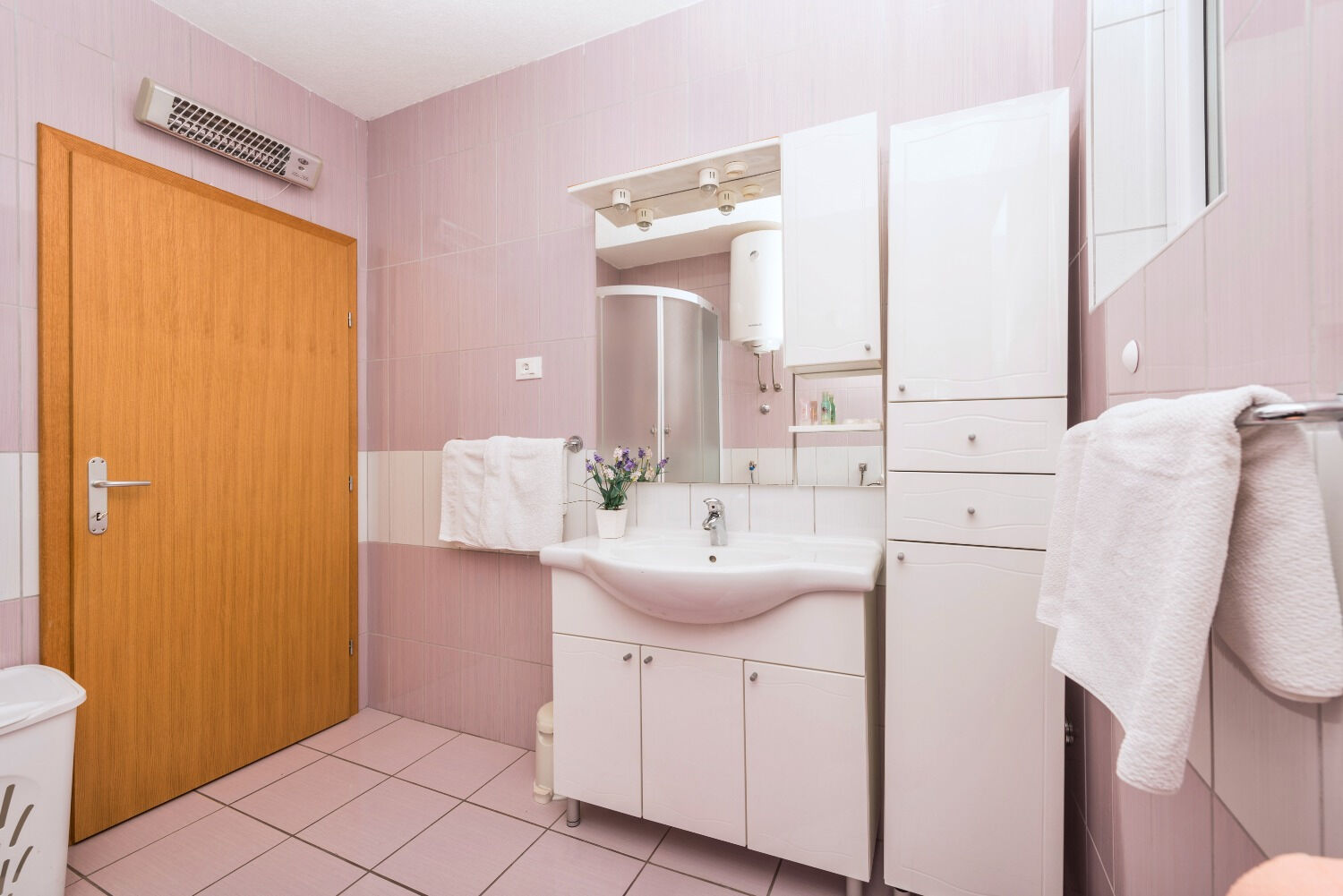Apartments and Room Goran 107741-A4