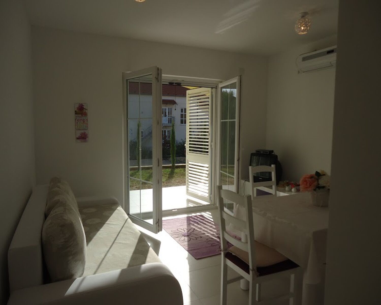 Apartments Mirjana 107751-A1