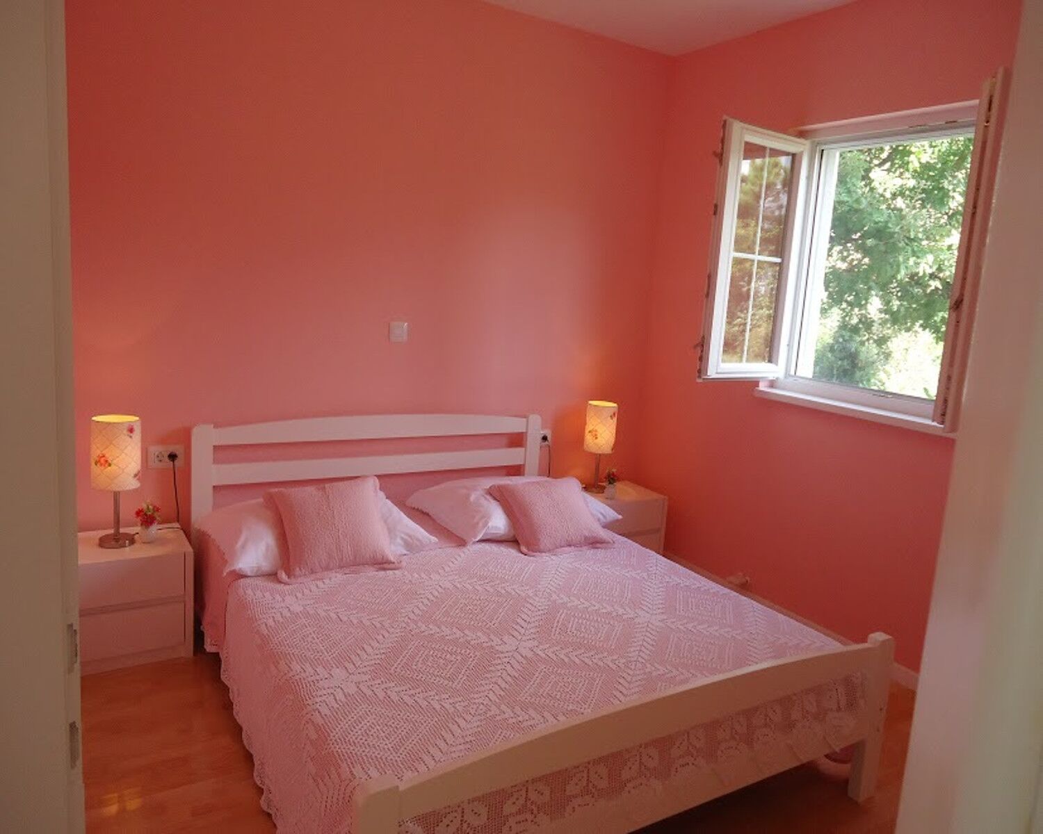 Apartments Mirjana 107751-A1