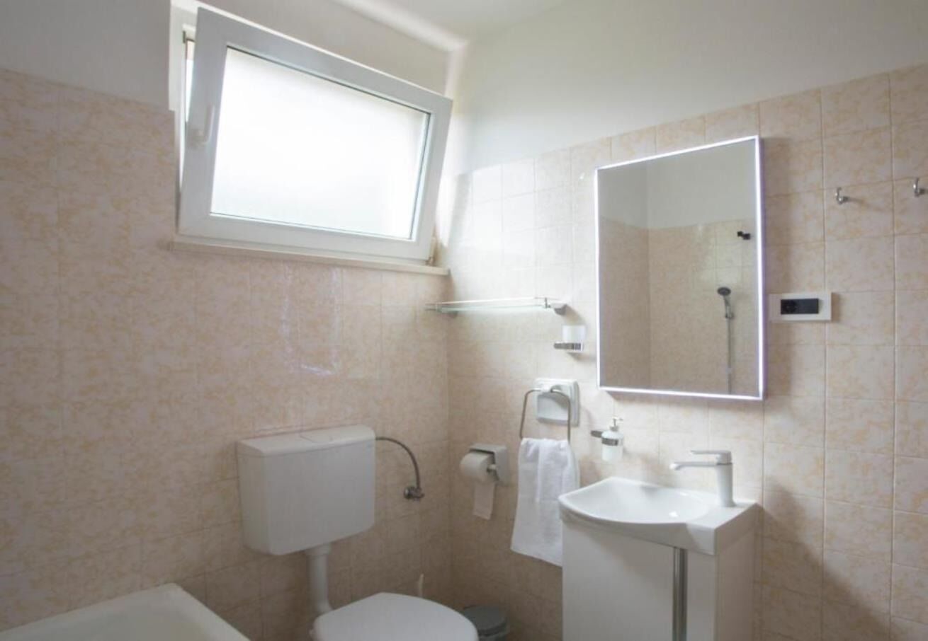 Apartments Damir 107771-A1