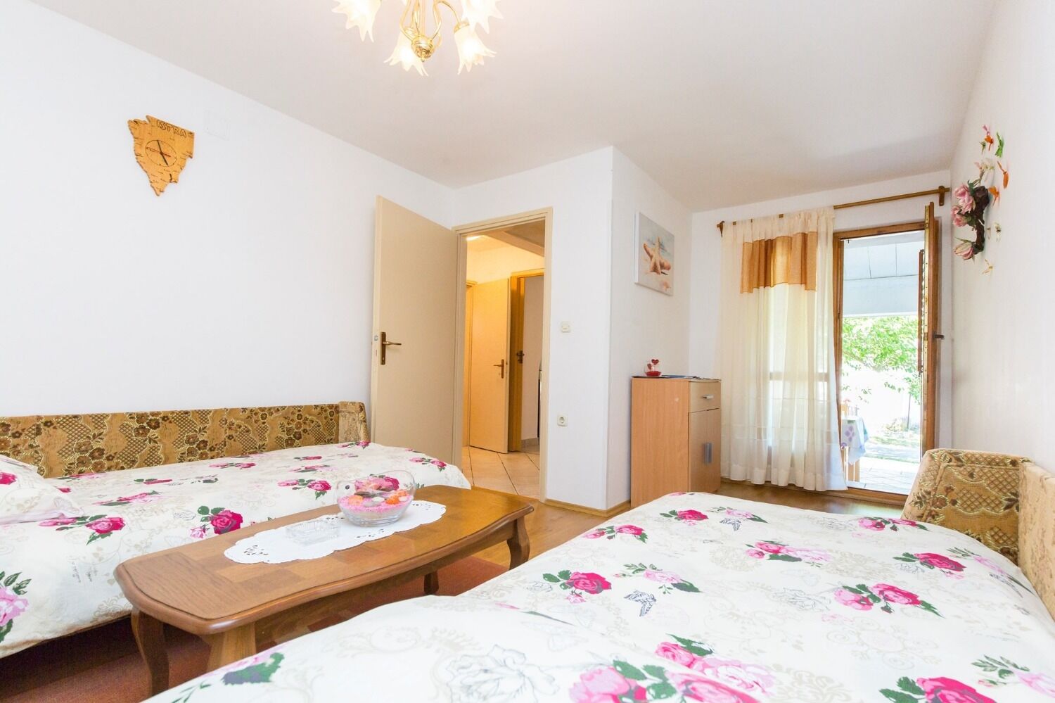 House Josip 107901-K1