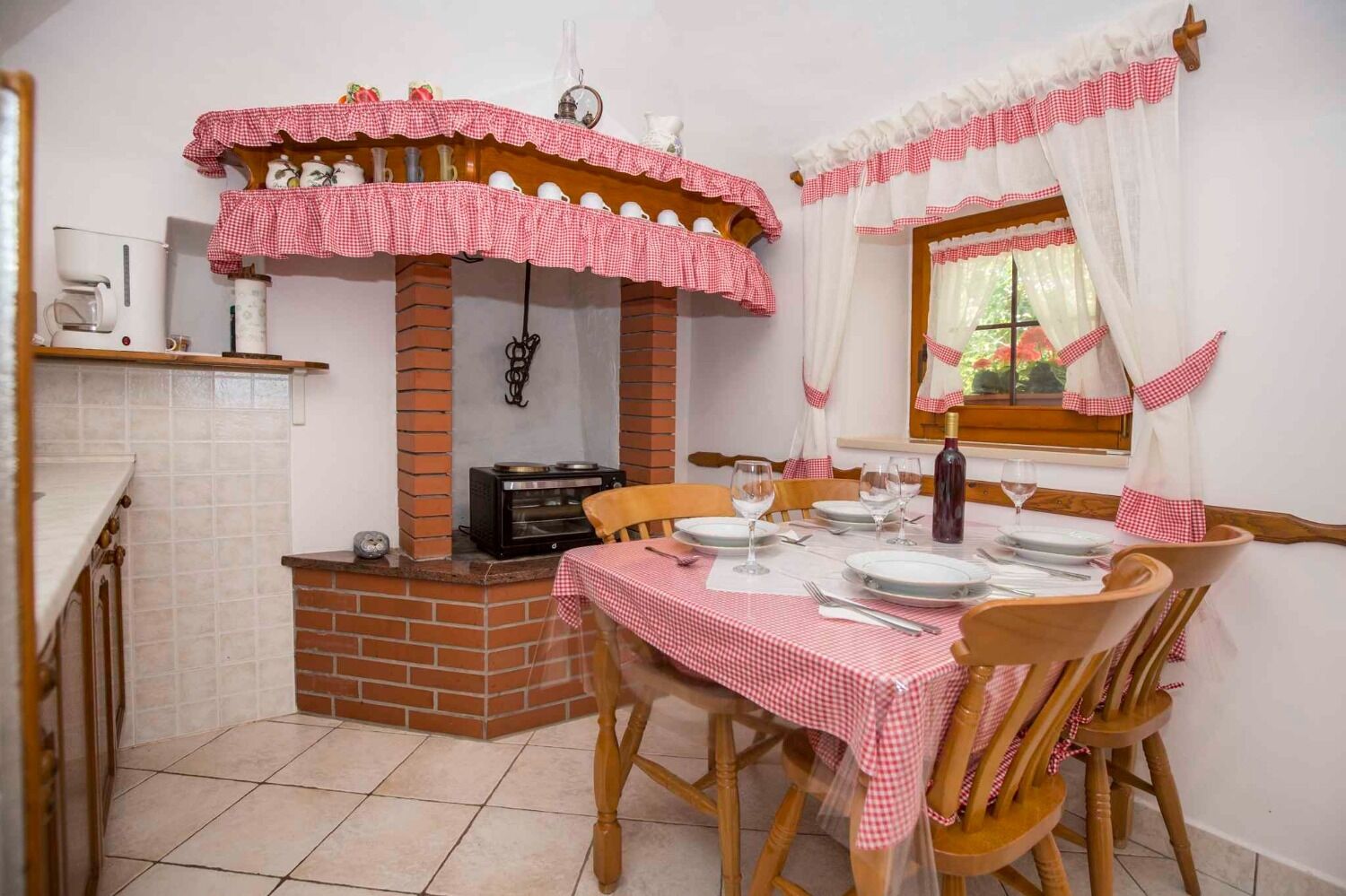 House Josip 107901-K1