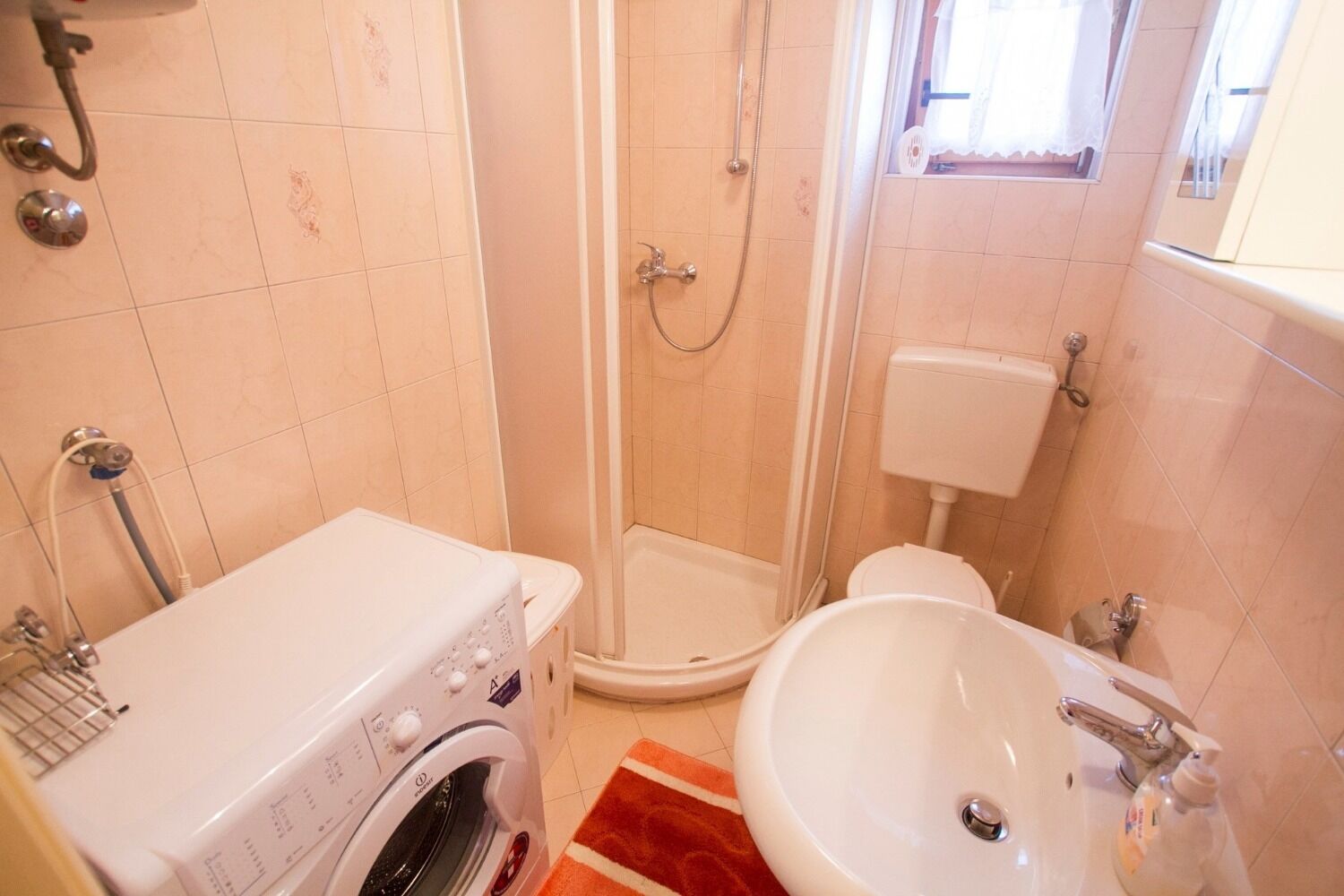House Josip 107901-K1