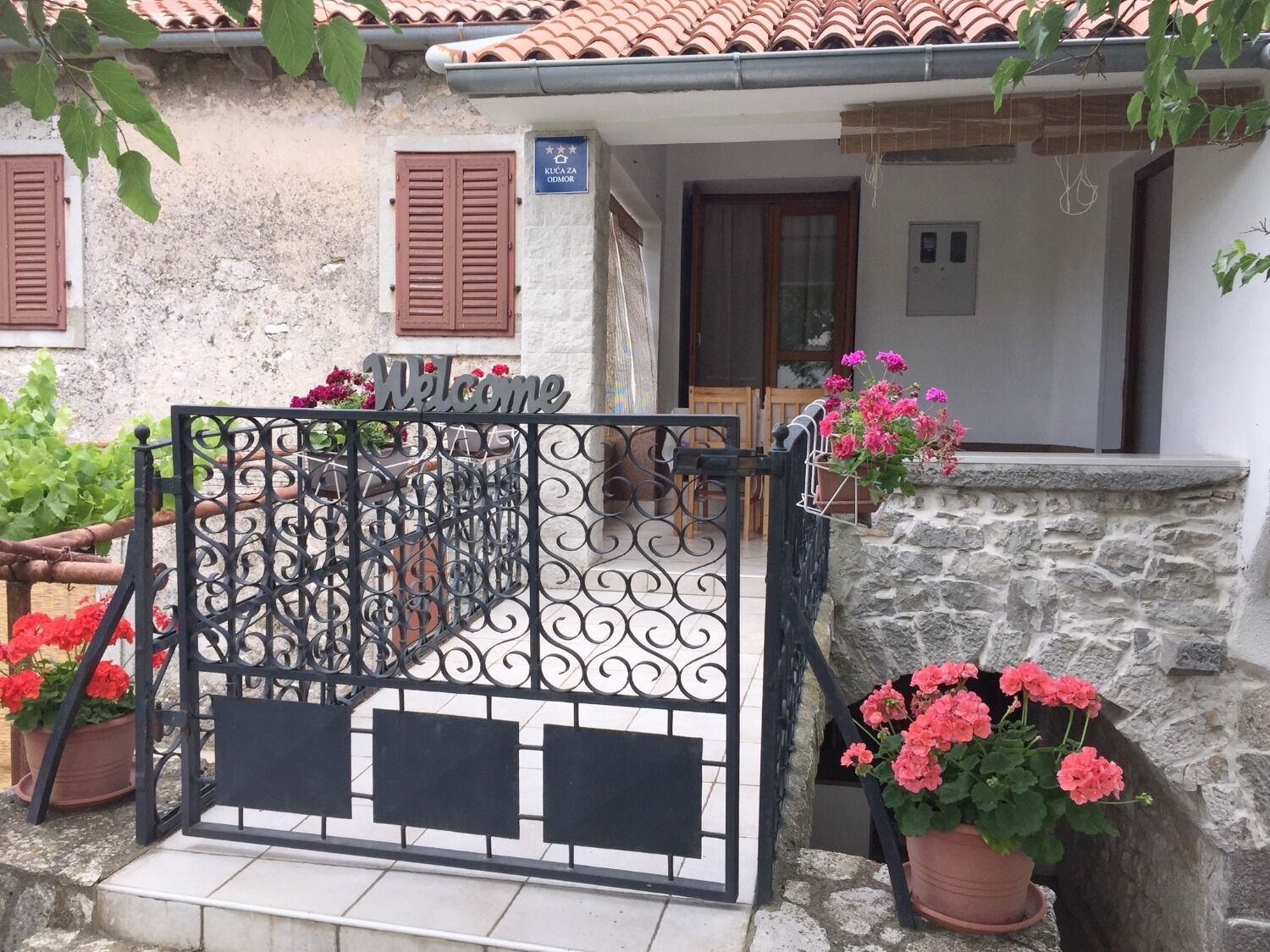 House Josip 107901-K1