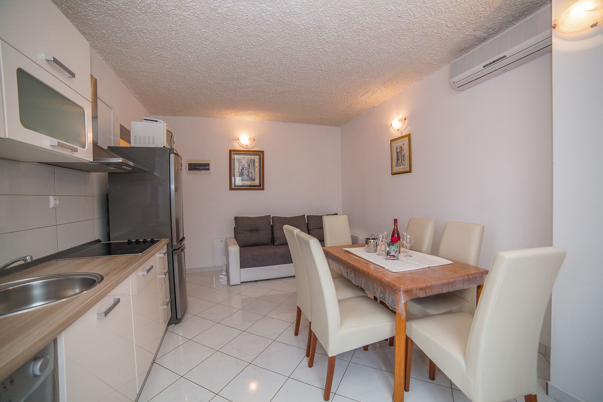 Apartments Miroslava 107941-A3